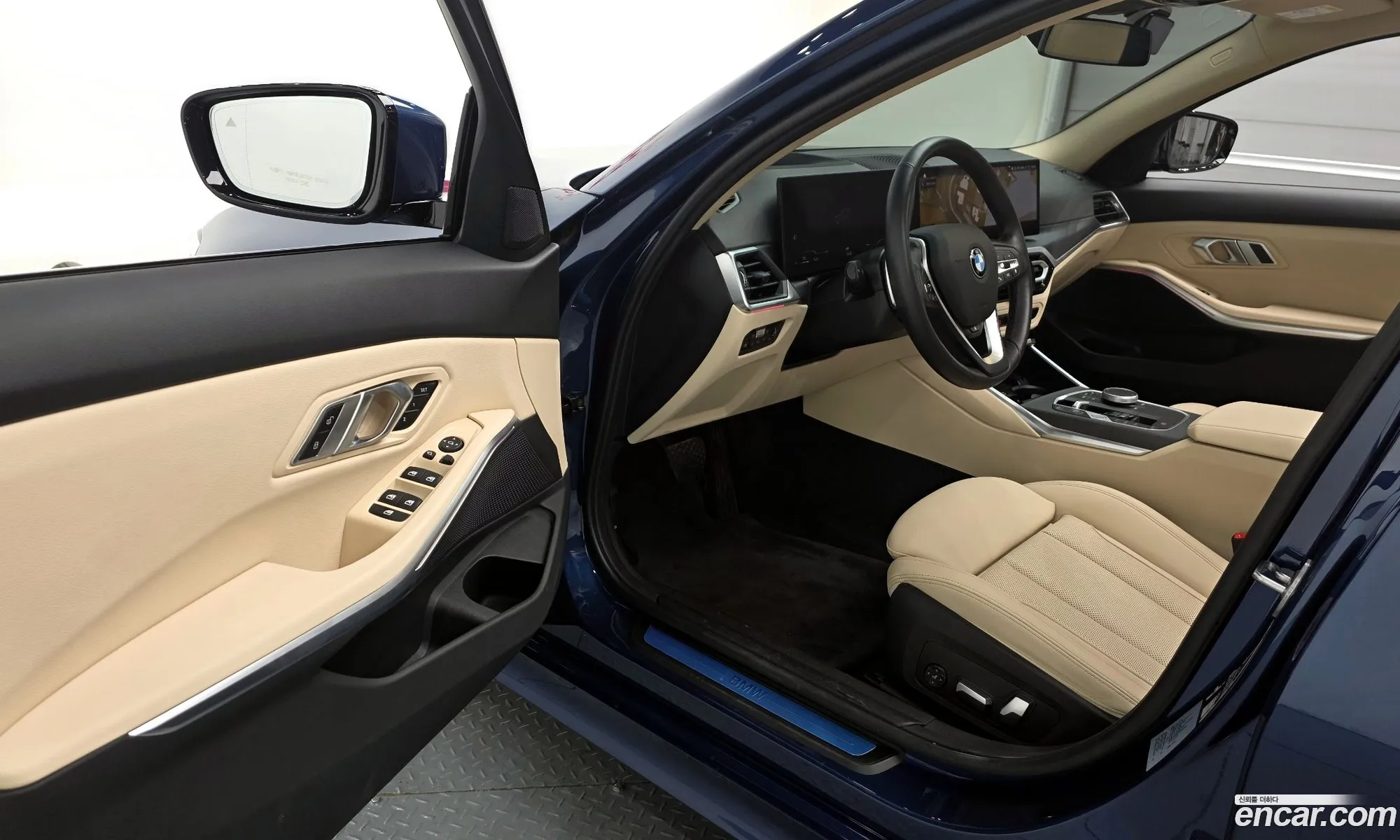 BMW 3 Series 2023 — 9