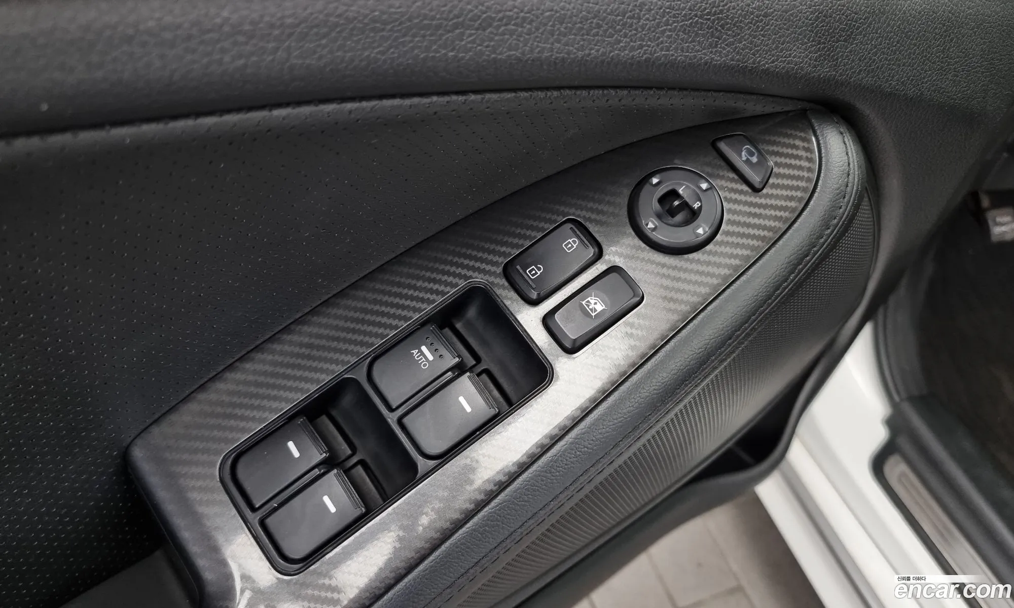 Kia K5 Hybrid 2013 — 14