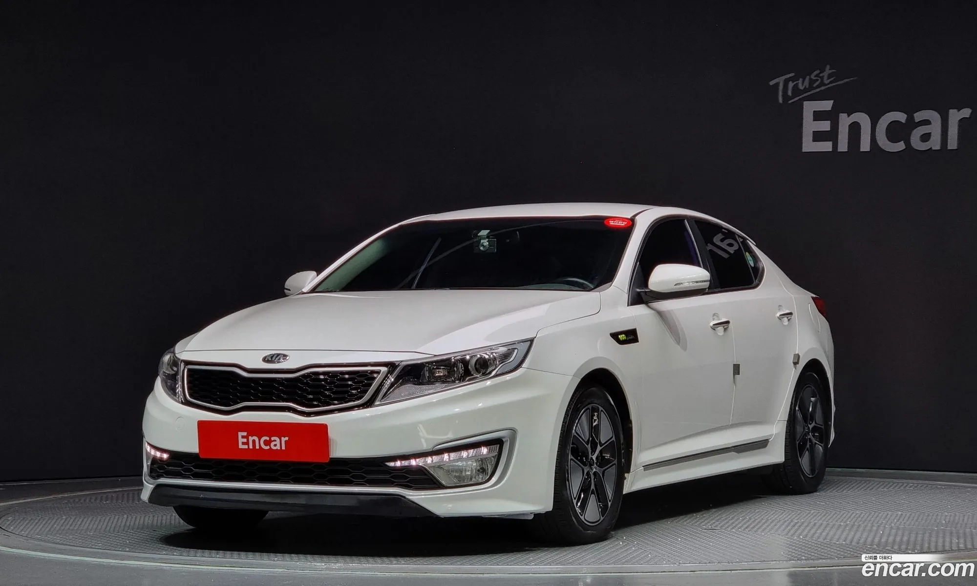Kia K5 Hybrid 2013 — 9