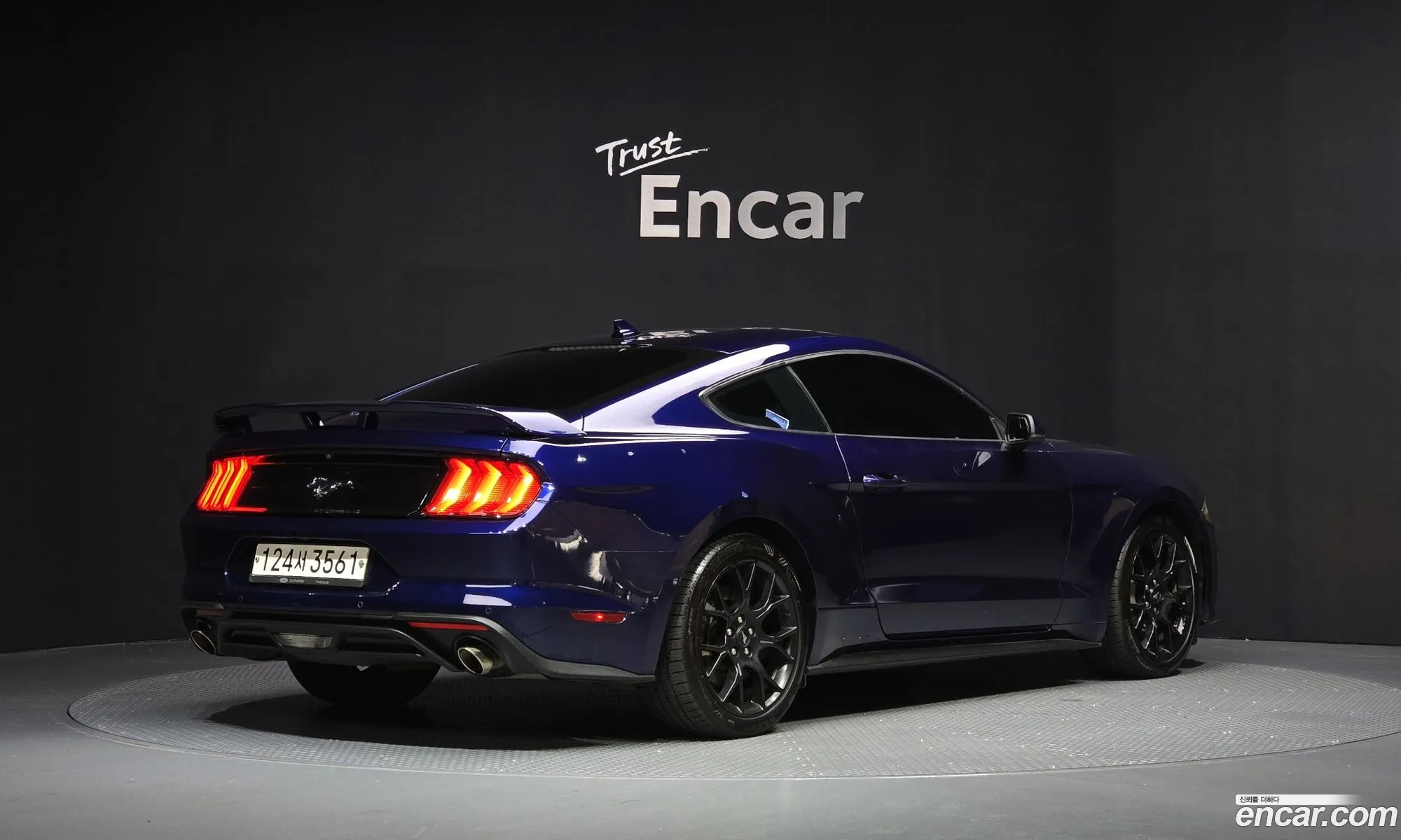 Ford Mustang 2020 — 4