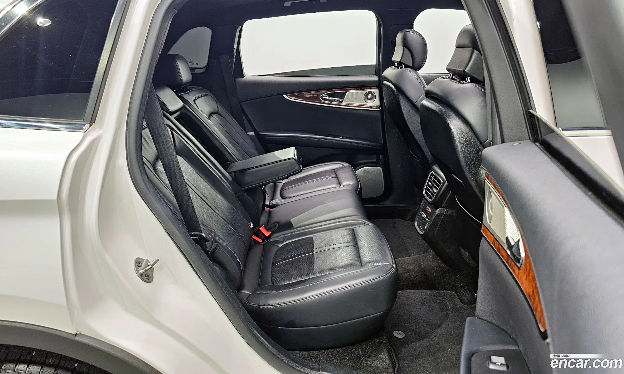 Lincoln Nautilus 2019 2LMPJ8LP6KBL64847 — 7