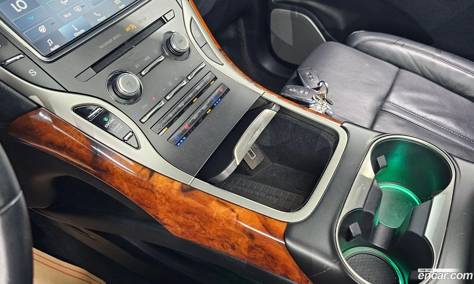 Lincoln Nautilus 2019 2LMPJ8LP6KBL64847 — 3