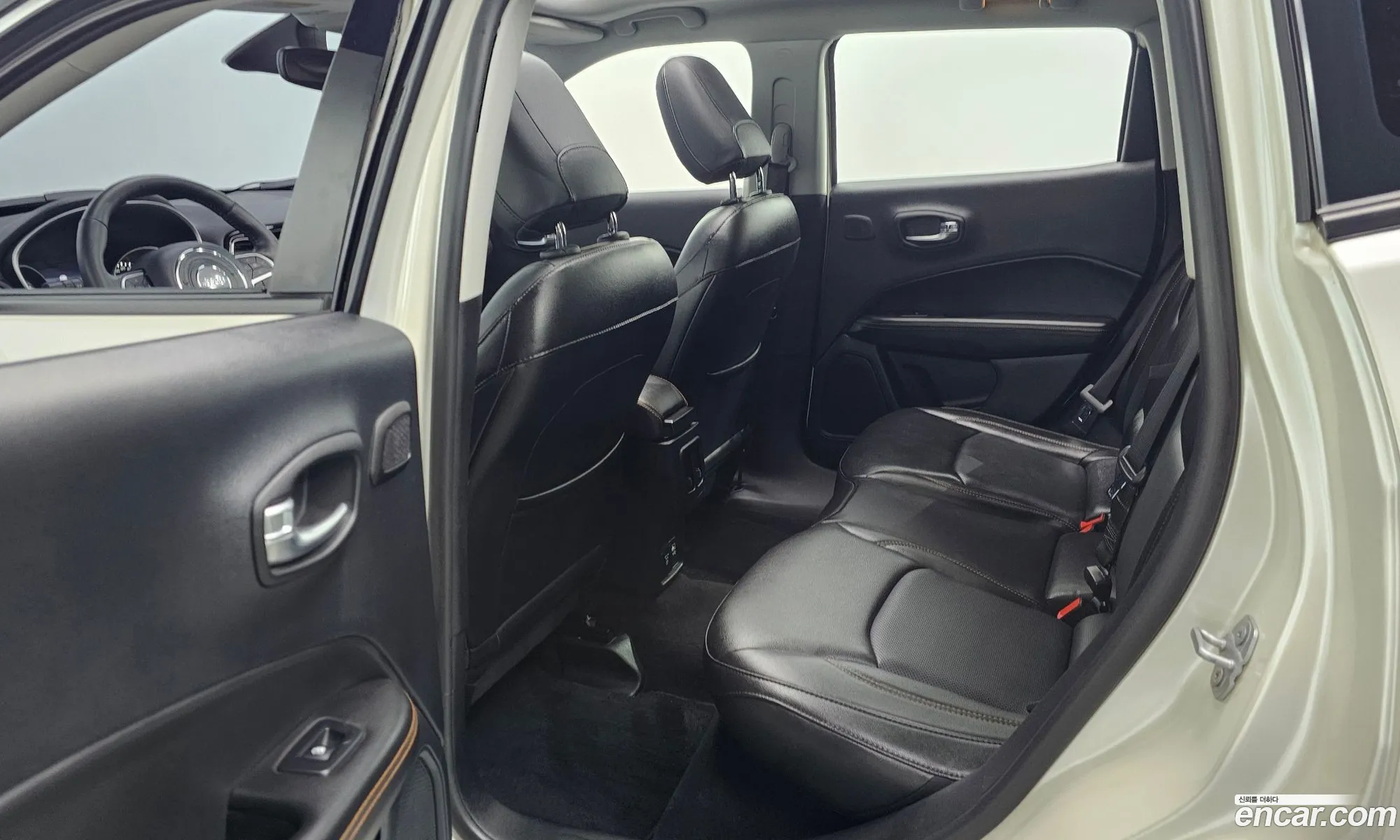 Jeep Compass 2018 3C4NJDCB2JT394175 — 5