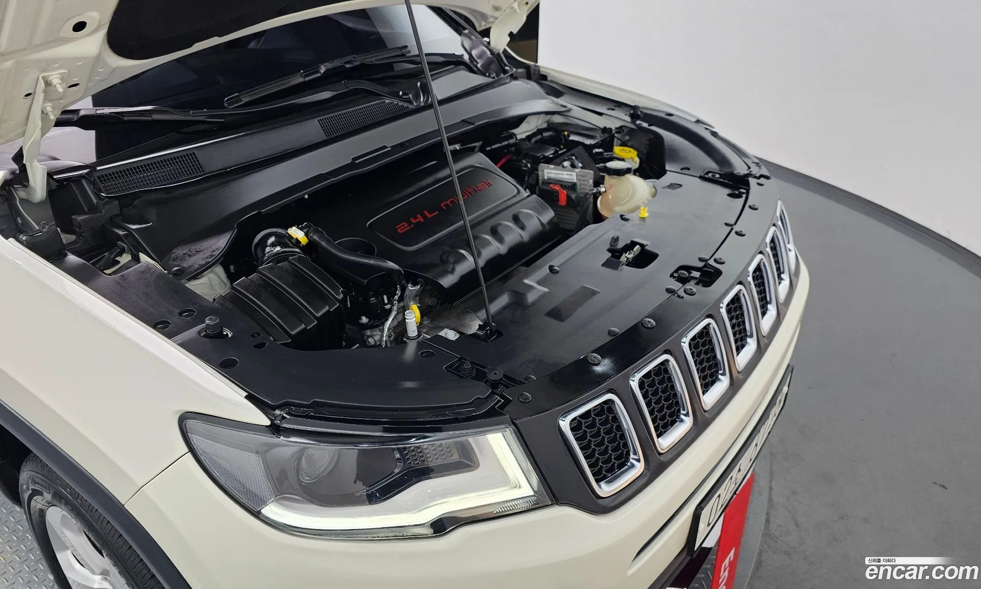 Jeep Compass 2018 3C4NJDCB2JT394175 — 18