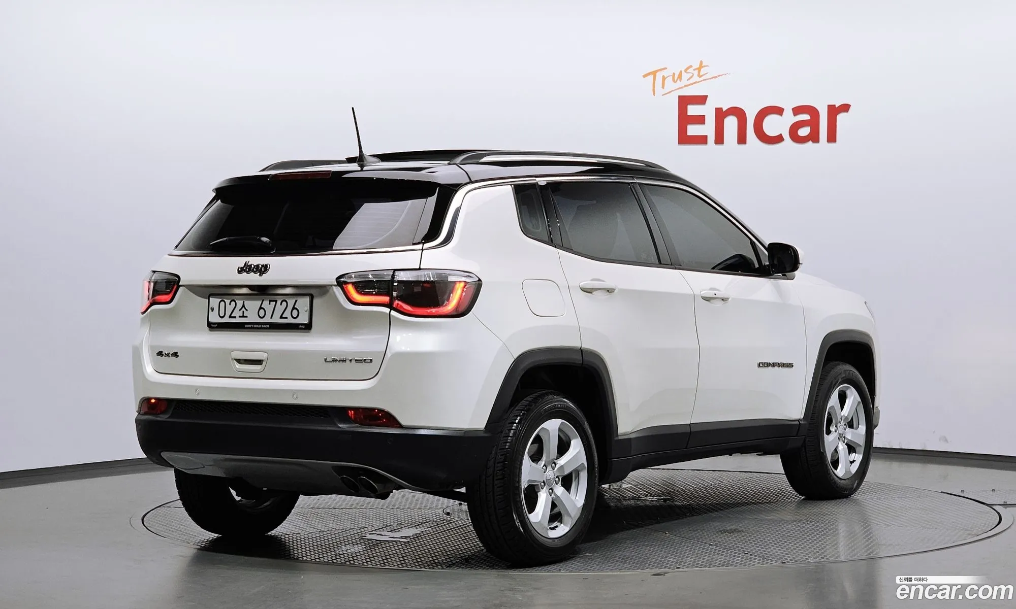 Jeep Compass 2018 3C4NJDCB2JT394175 — 16