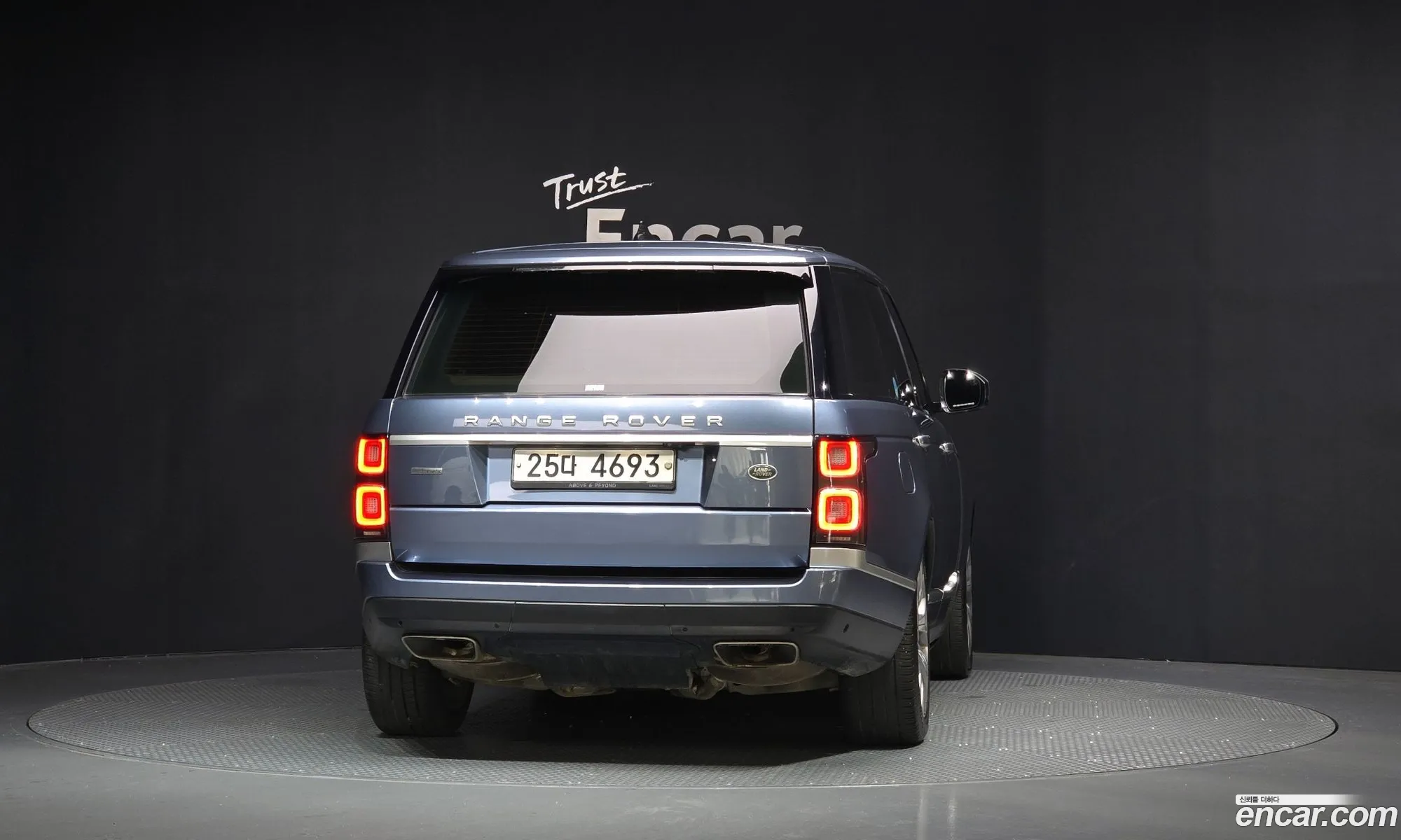 Land Rover Range Rover 2018 SALGA2BJ0JA511015 — 13