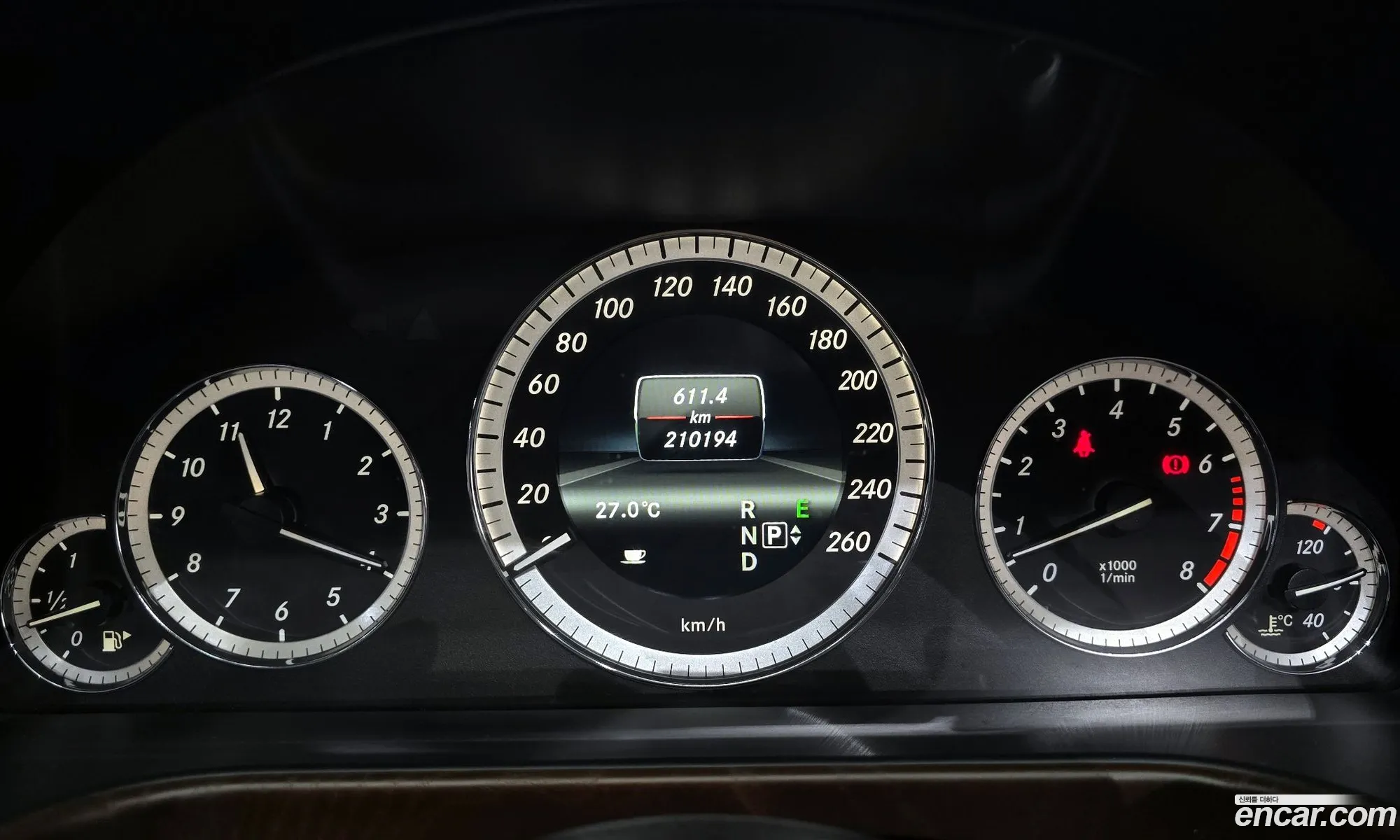 Mercedes-Benz E-Class W212 2013 WDDHF5FB6DA761449 — 10