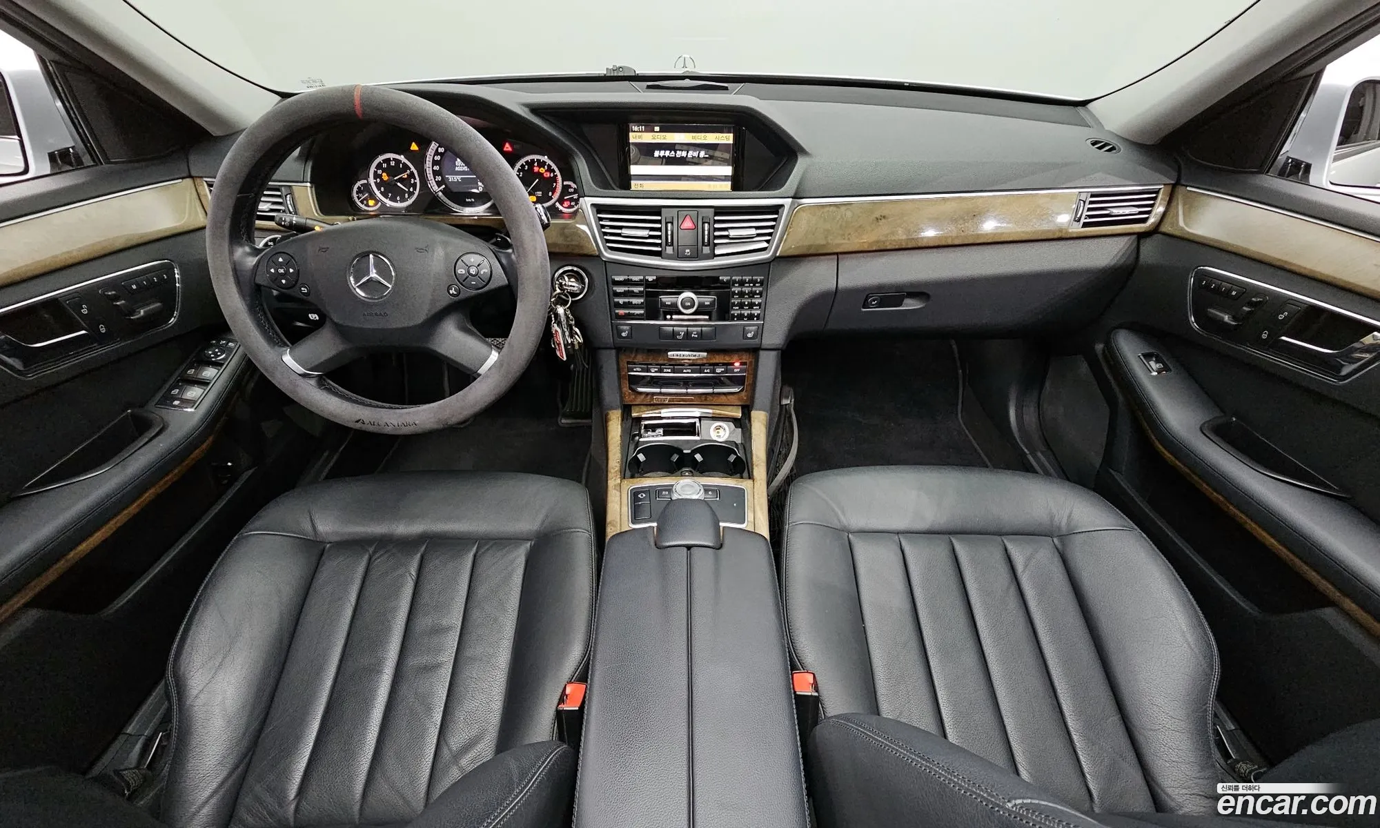Mercedes-Benz E-Class W212 2010 WDDHF5EB2AA202669 — 6