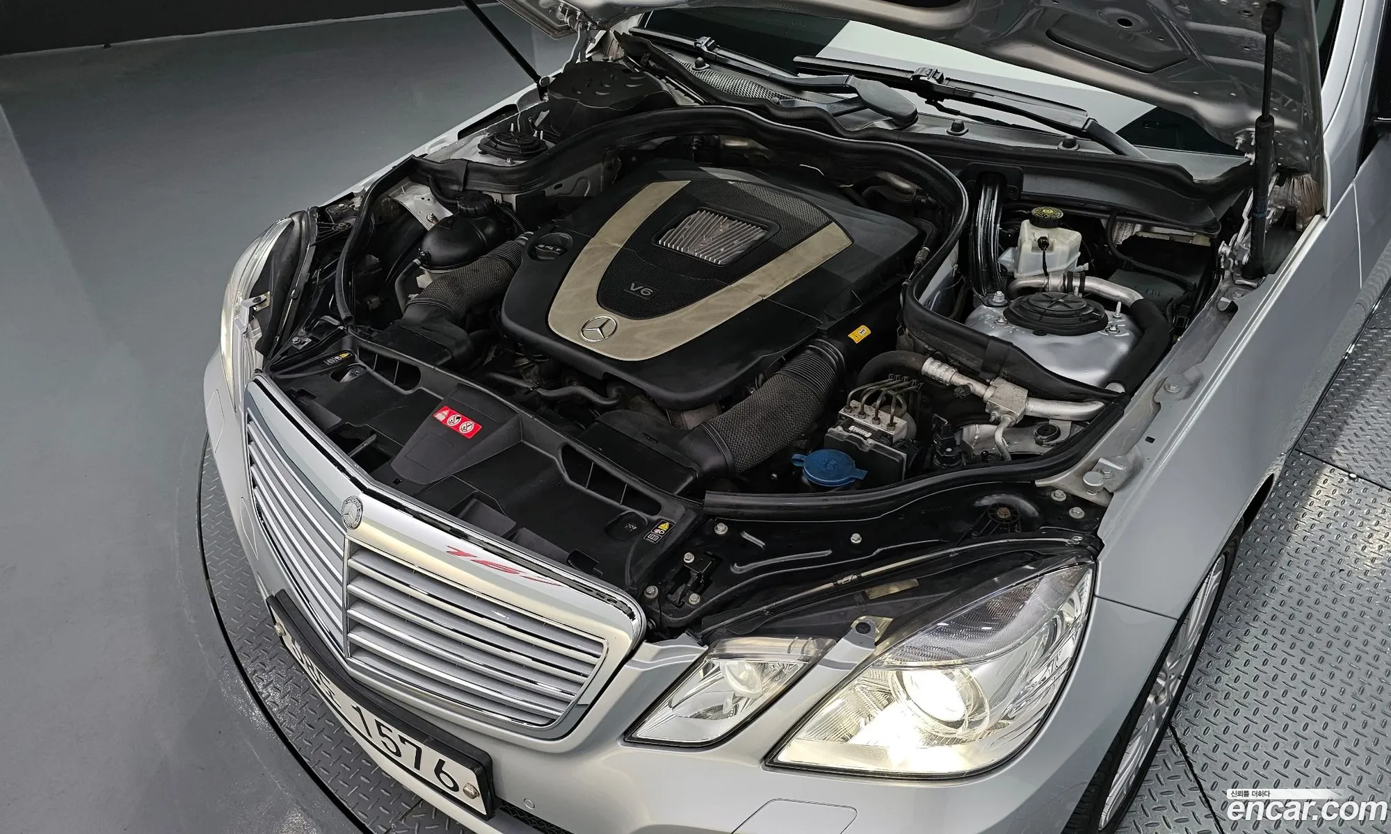 Mercedes-Benz E-Class W212 2010 WDDHF5EB2AA202669 — 19