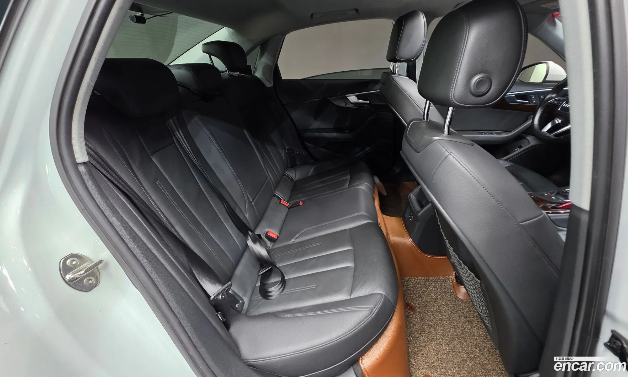 Audi A4 2016 — 19