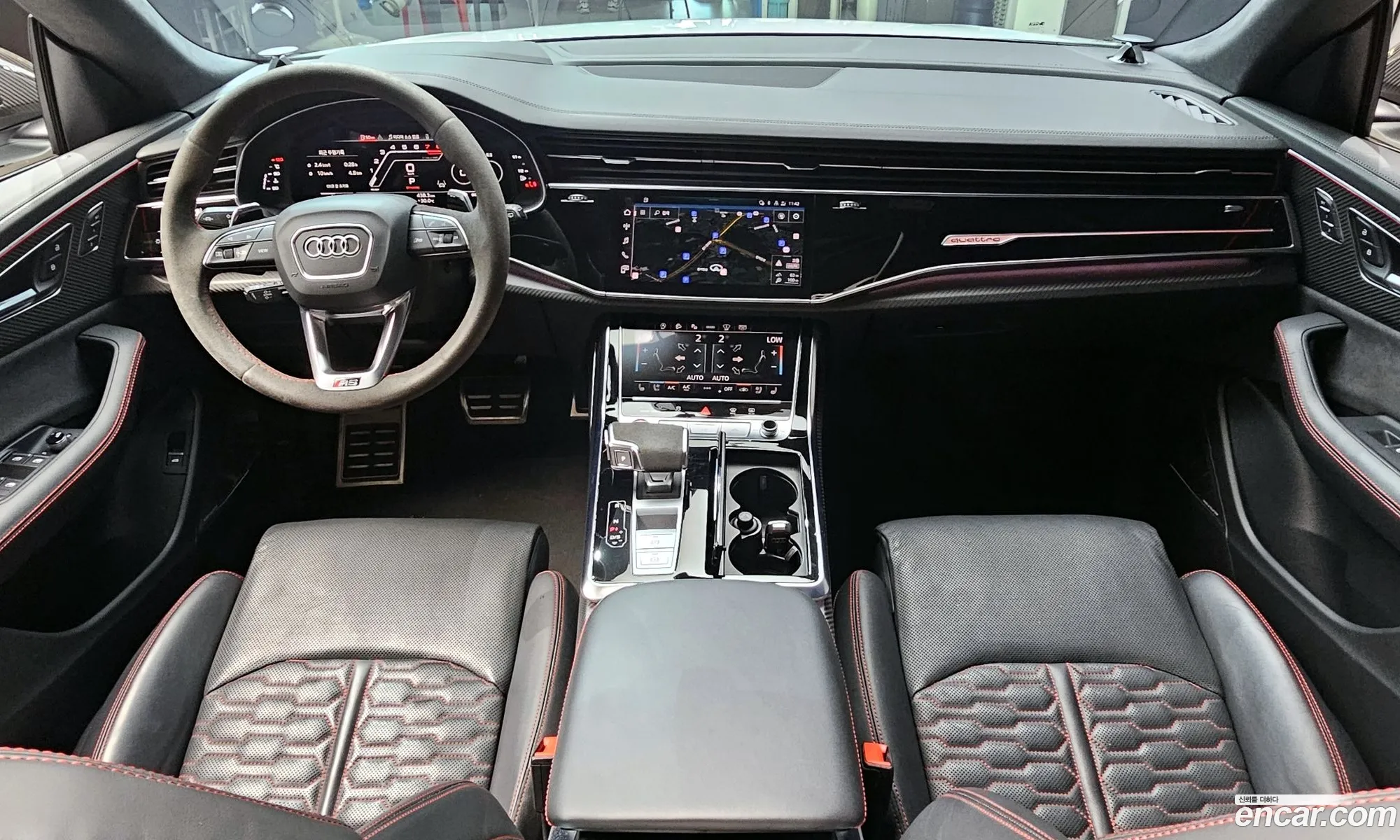 Audi RSQ8 2023 WUAZZZF1XPD008128 — 16