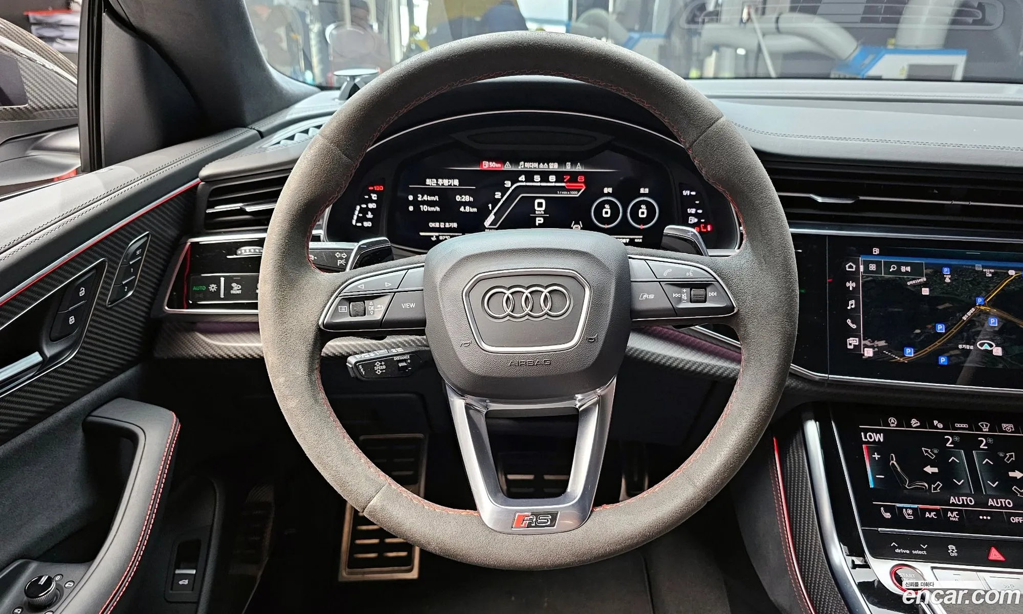 Audi RSQ8 2023 WUAZZZF1XPD008128 — 9