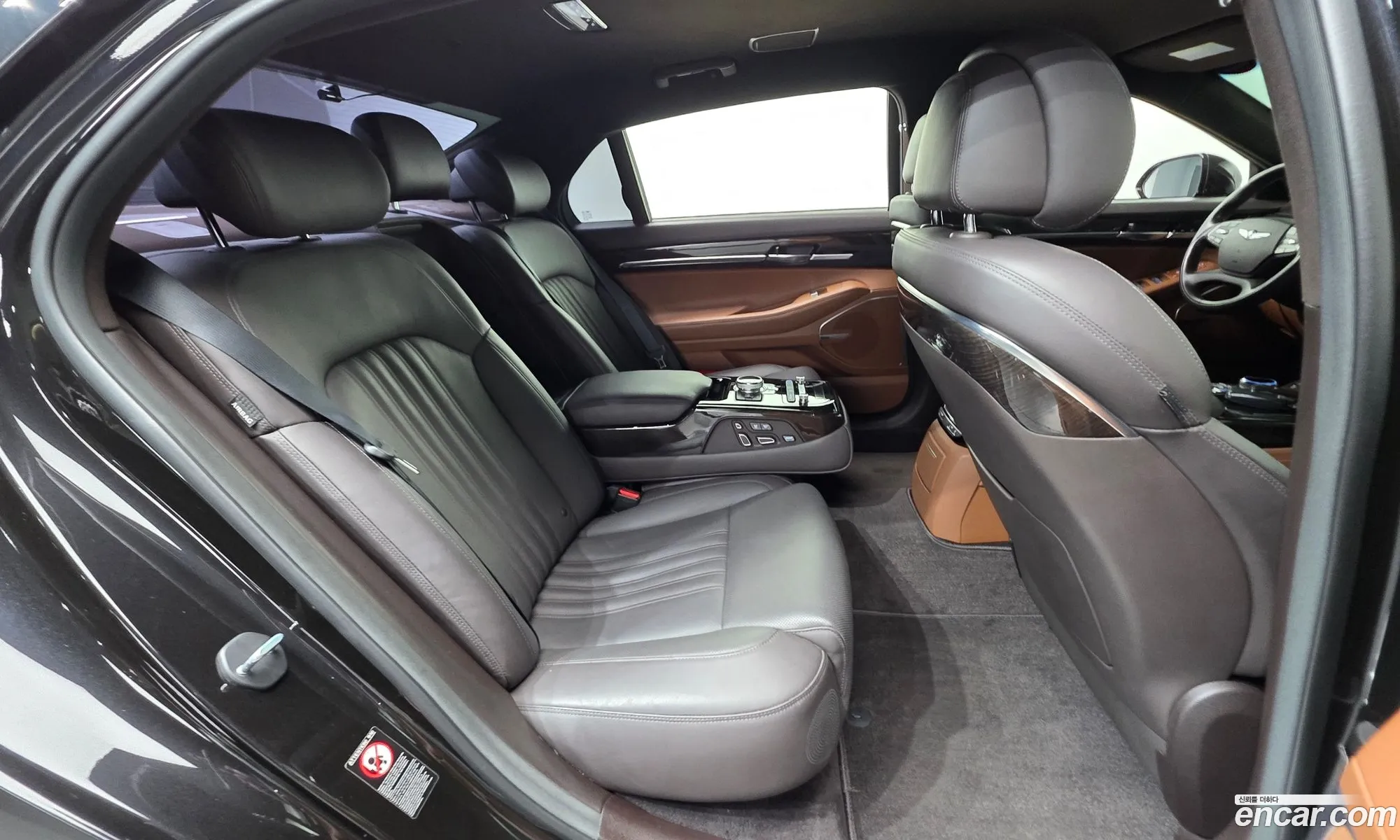 Genesis G90 2019 — 16