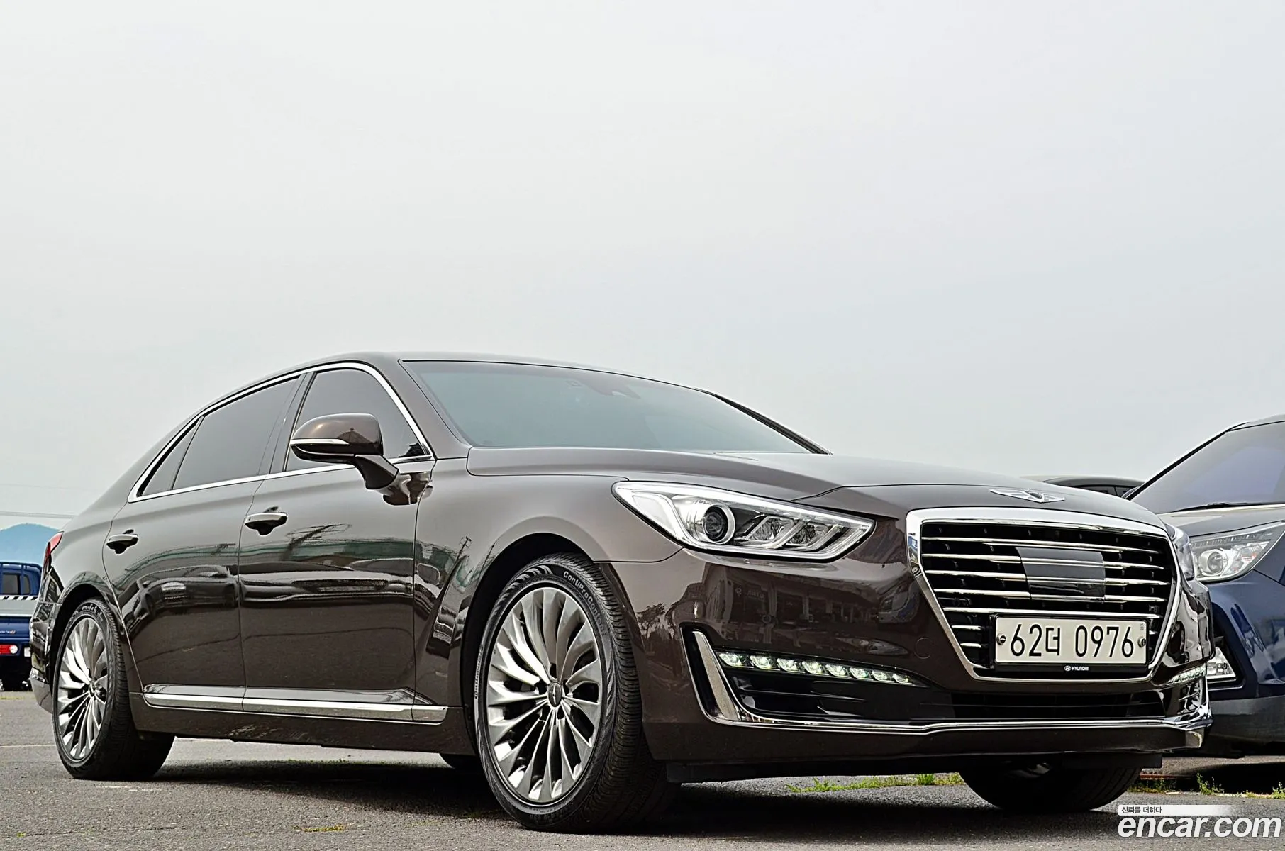 Genesis EQ900 2015 — 19