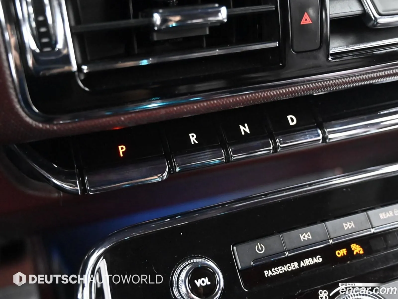 Lincoln Navigator 2020 — 8
