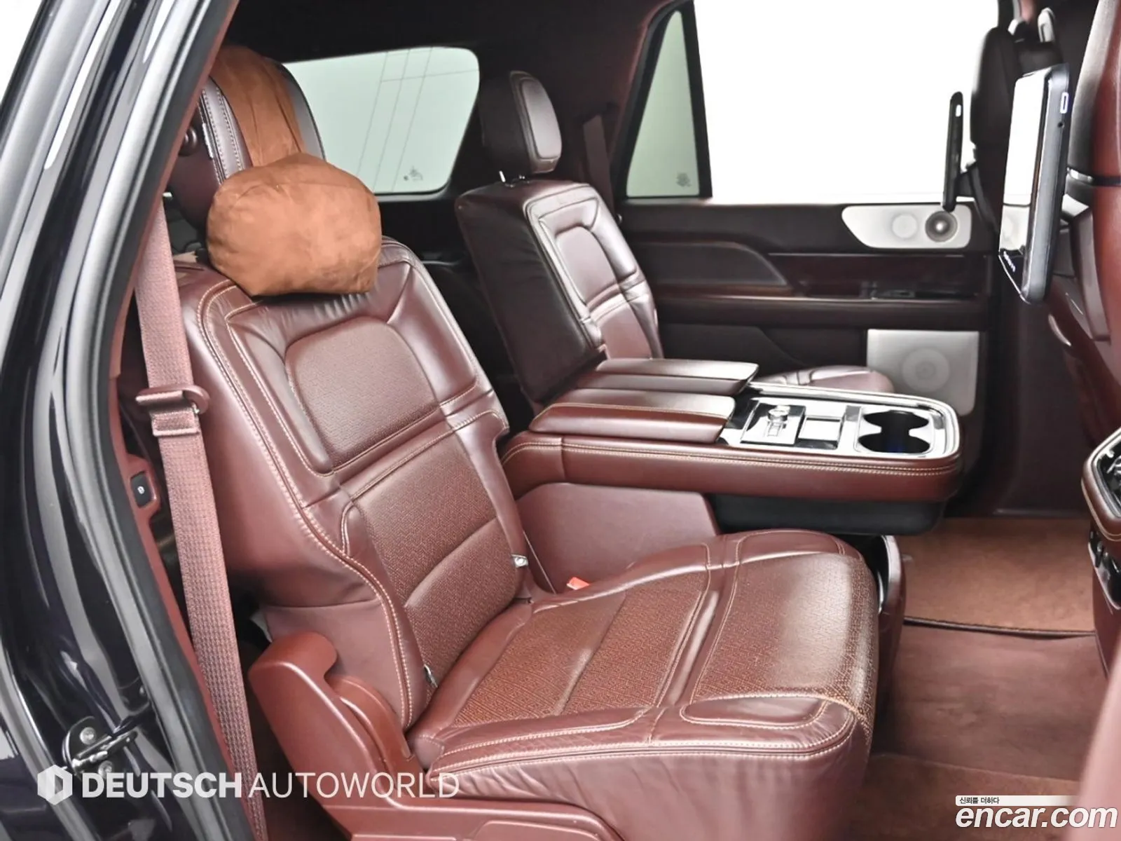 Lincoln Navigator 2020 — 10