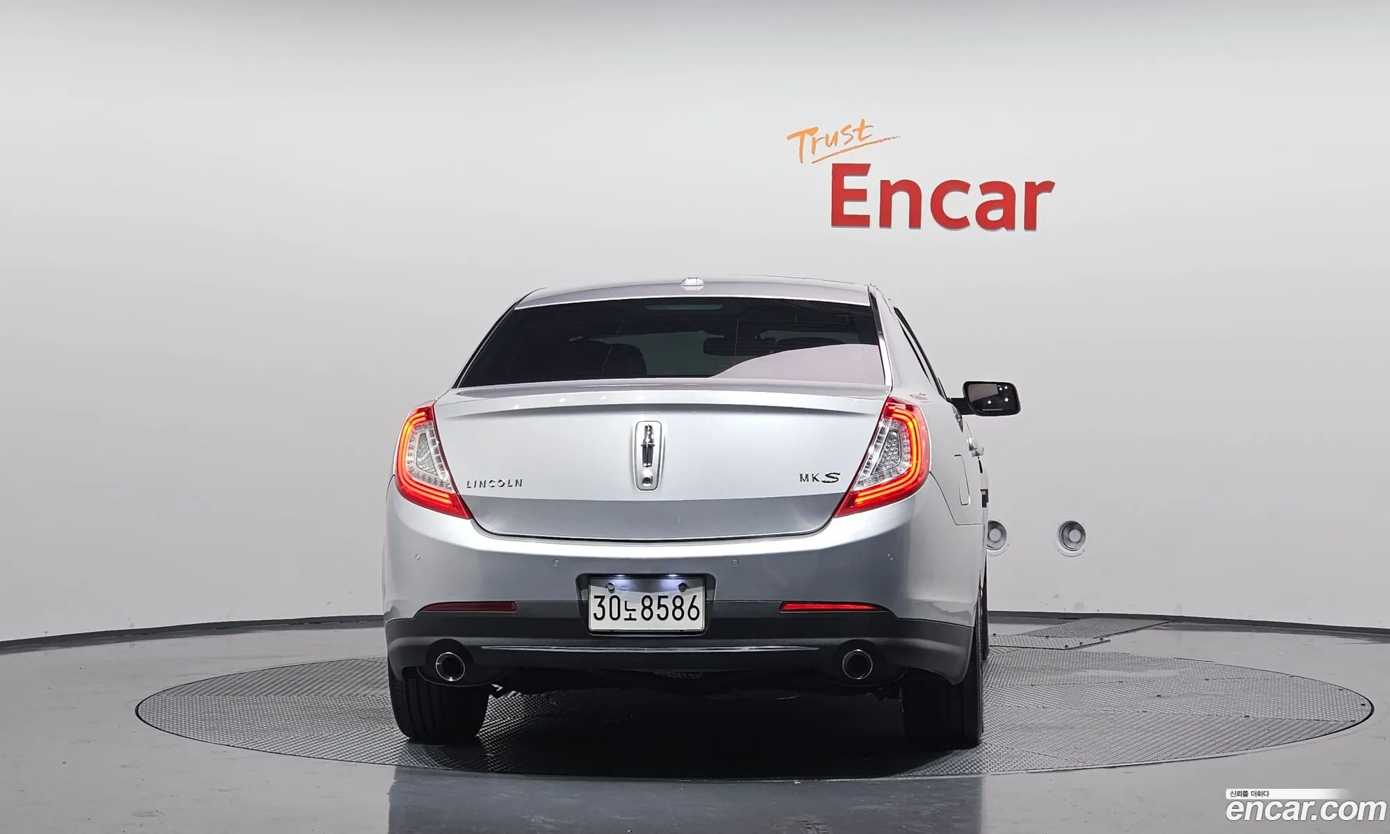 Lincoln MKS