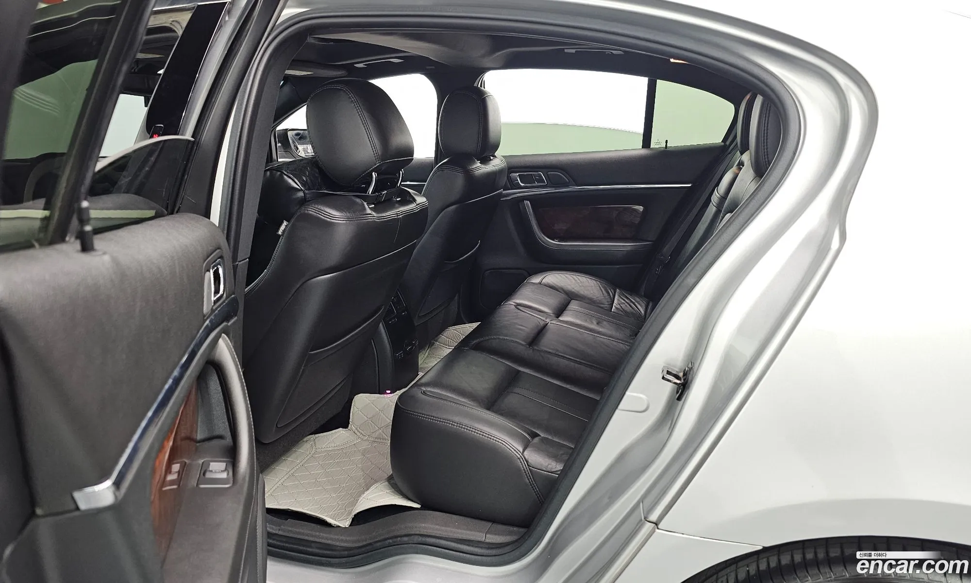 Lincoln MKS 2014 1LNHL9DK1EG611255 — 16