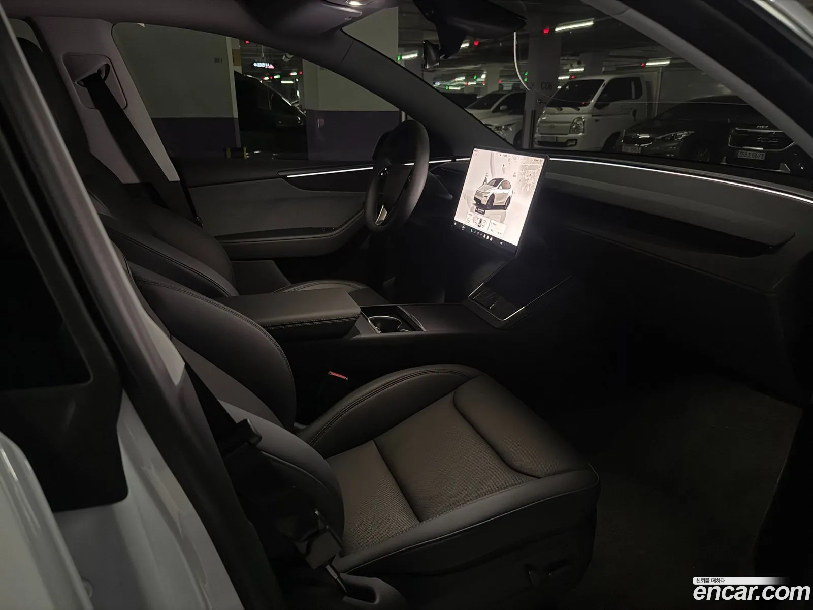 Tesla Model Y 2025 — 5