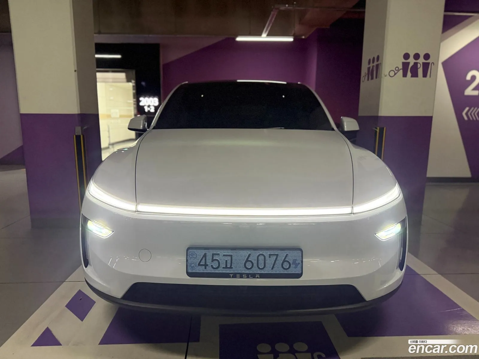 Tesla Model Y 2025 — 16