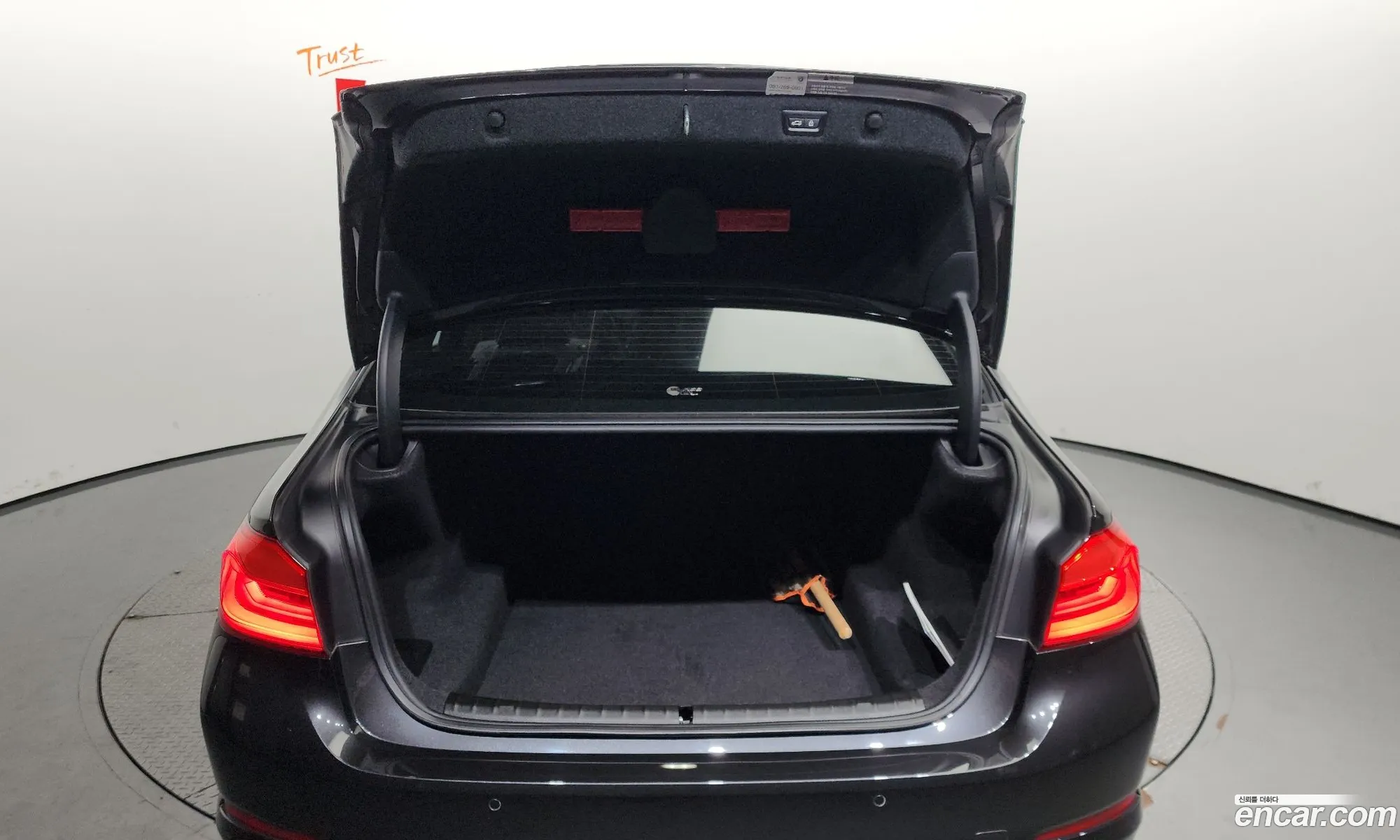 BMW 5 Series 2019 — 19