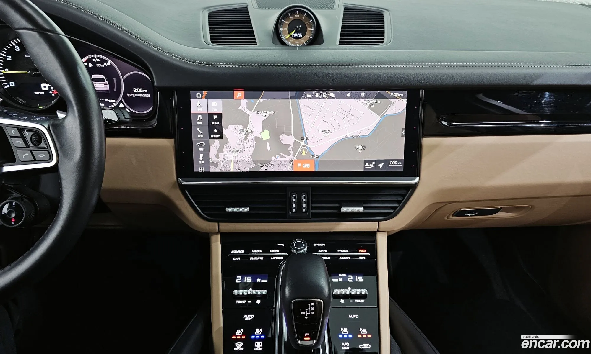 Porsche Cayenne 2021 — 14