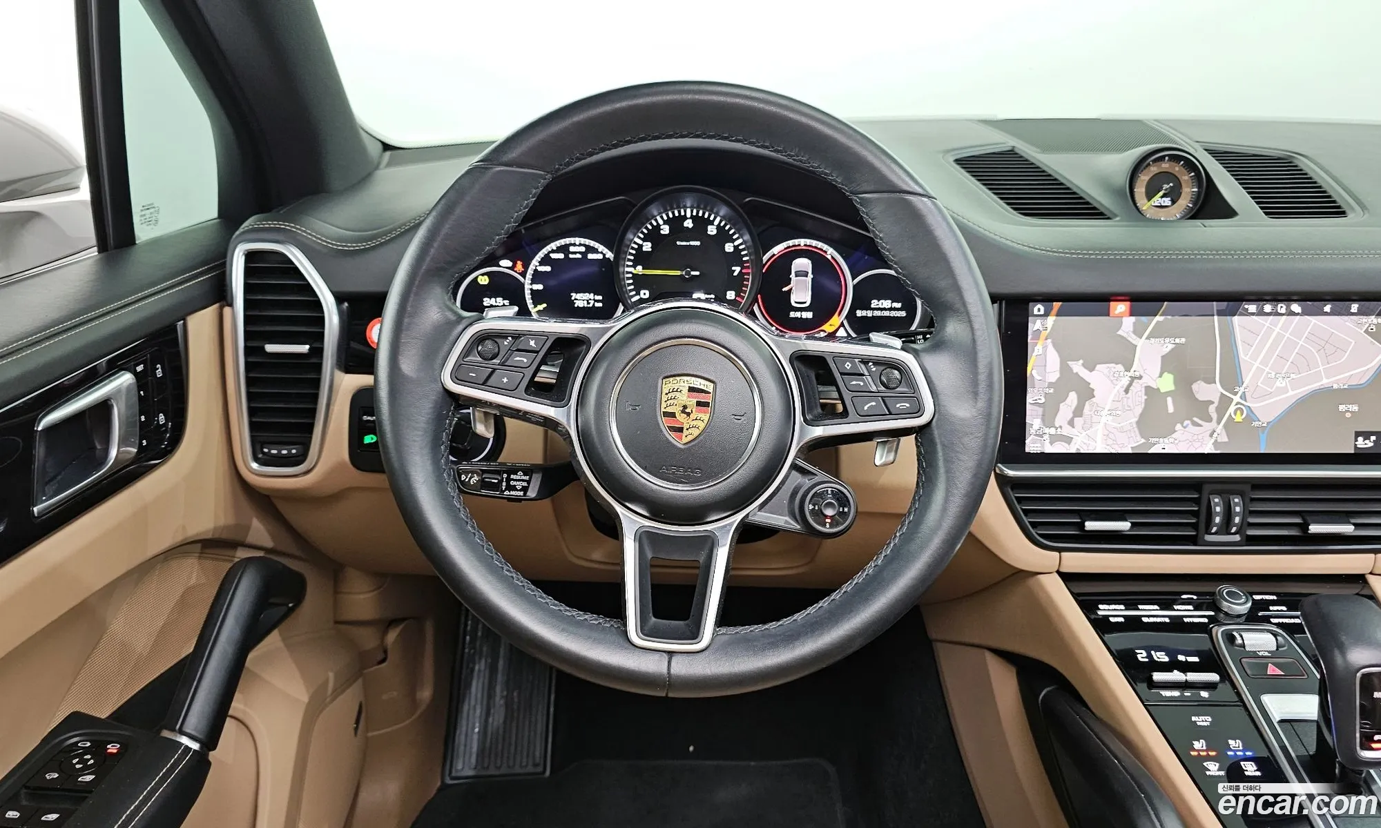 Porsche Cayenne 2021 — 16