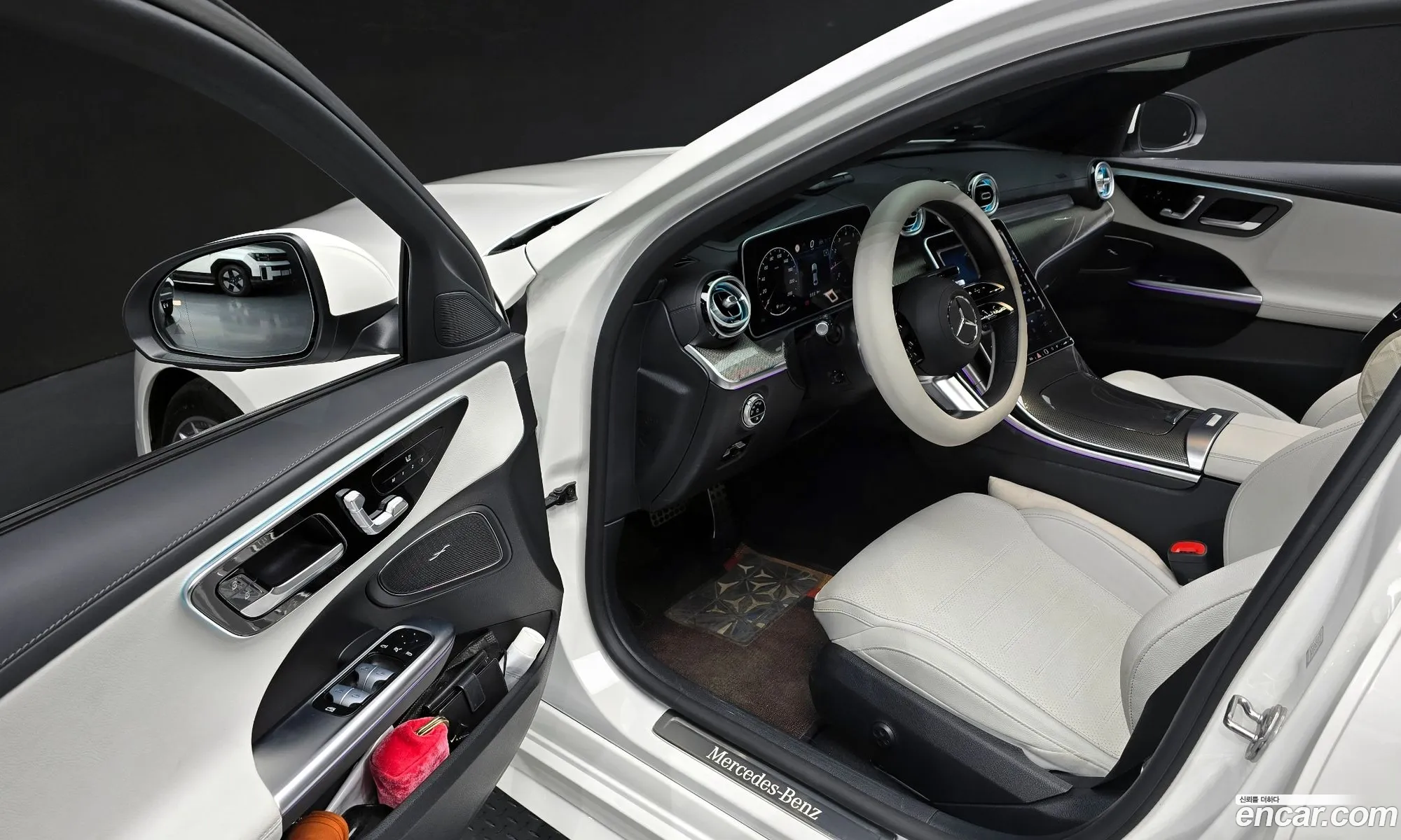 Mercedes-Benz C-Class W206 2023 — 17