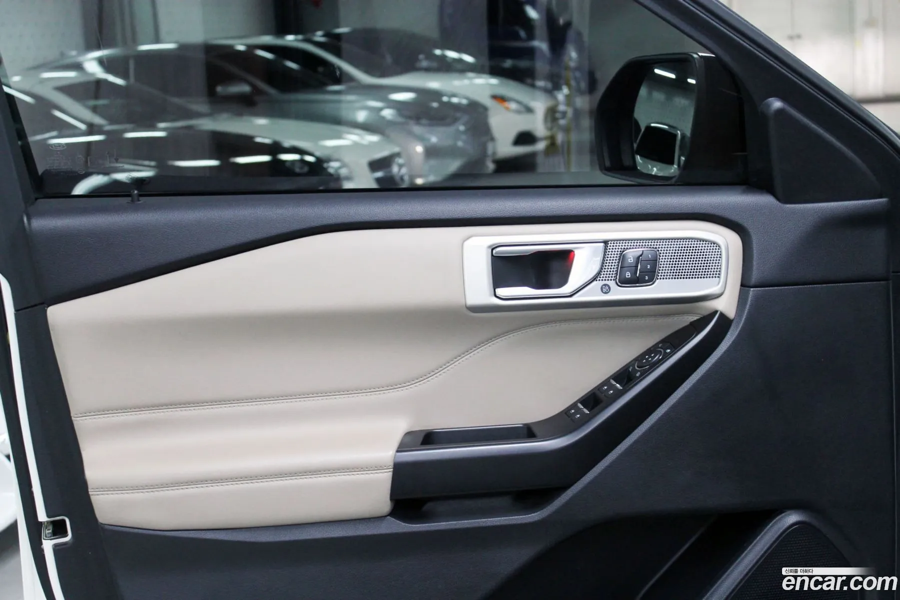 Ford Explorer 6th Gen 2020 — 18