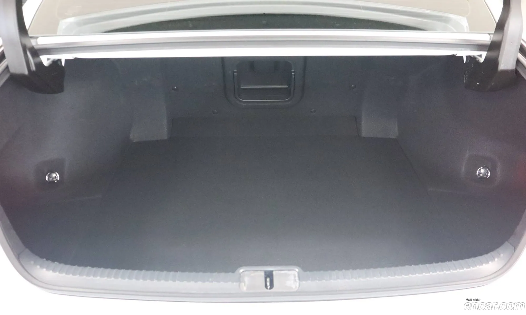 Lexus ES300h 7th Gen 2024 — 6