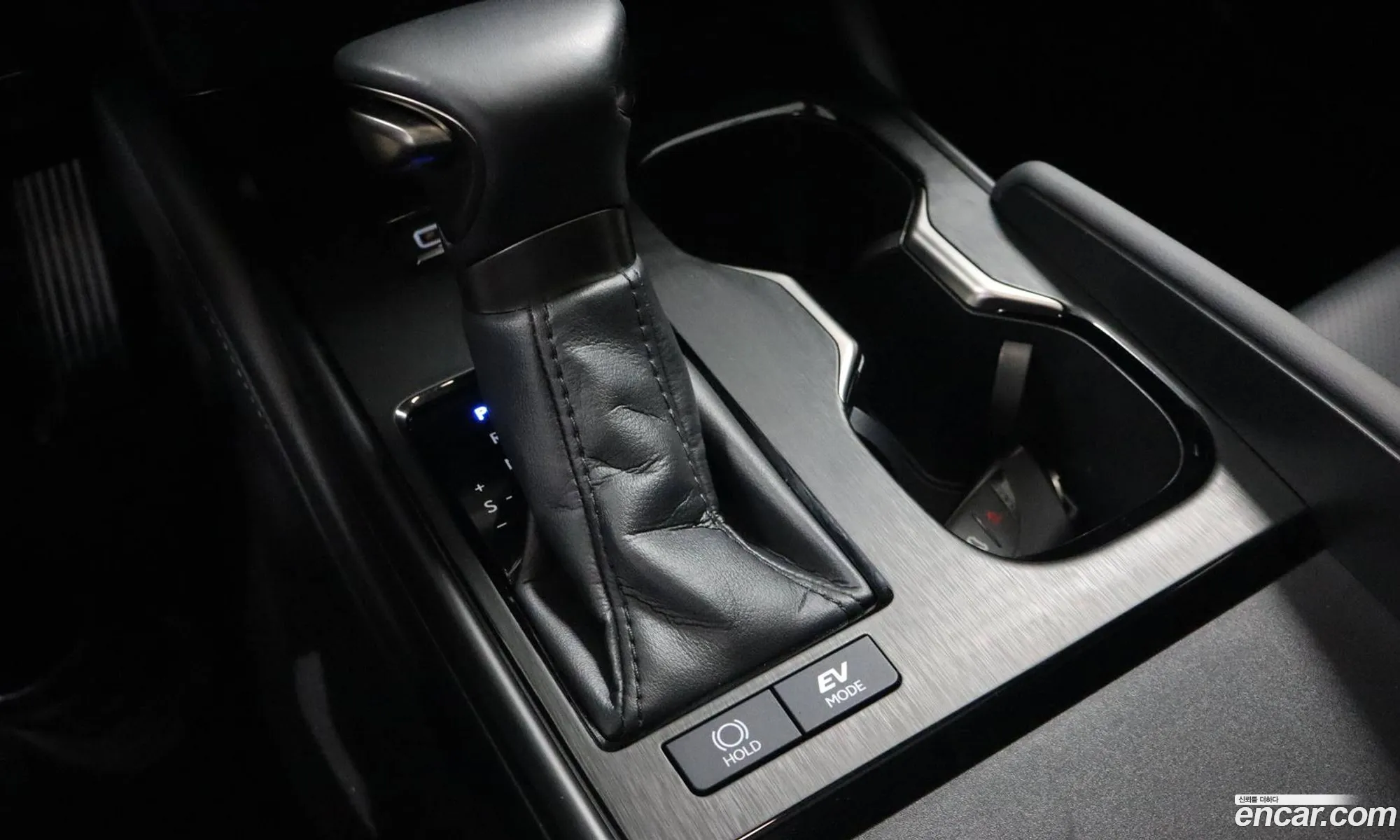Lexus ES300h 7th Gen 2024 — 11
