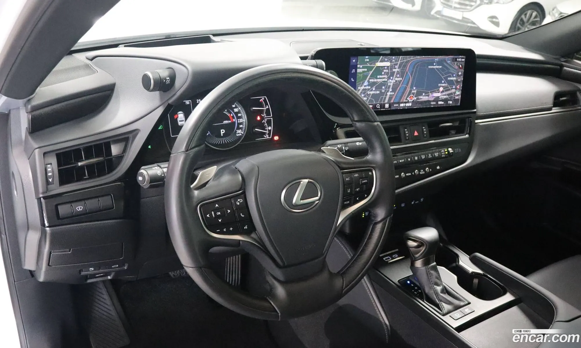 Lexus ES300h 7th Gen 2024 — 14