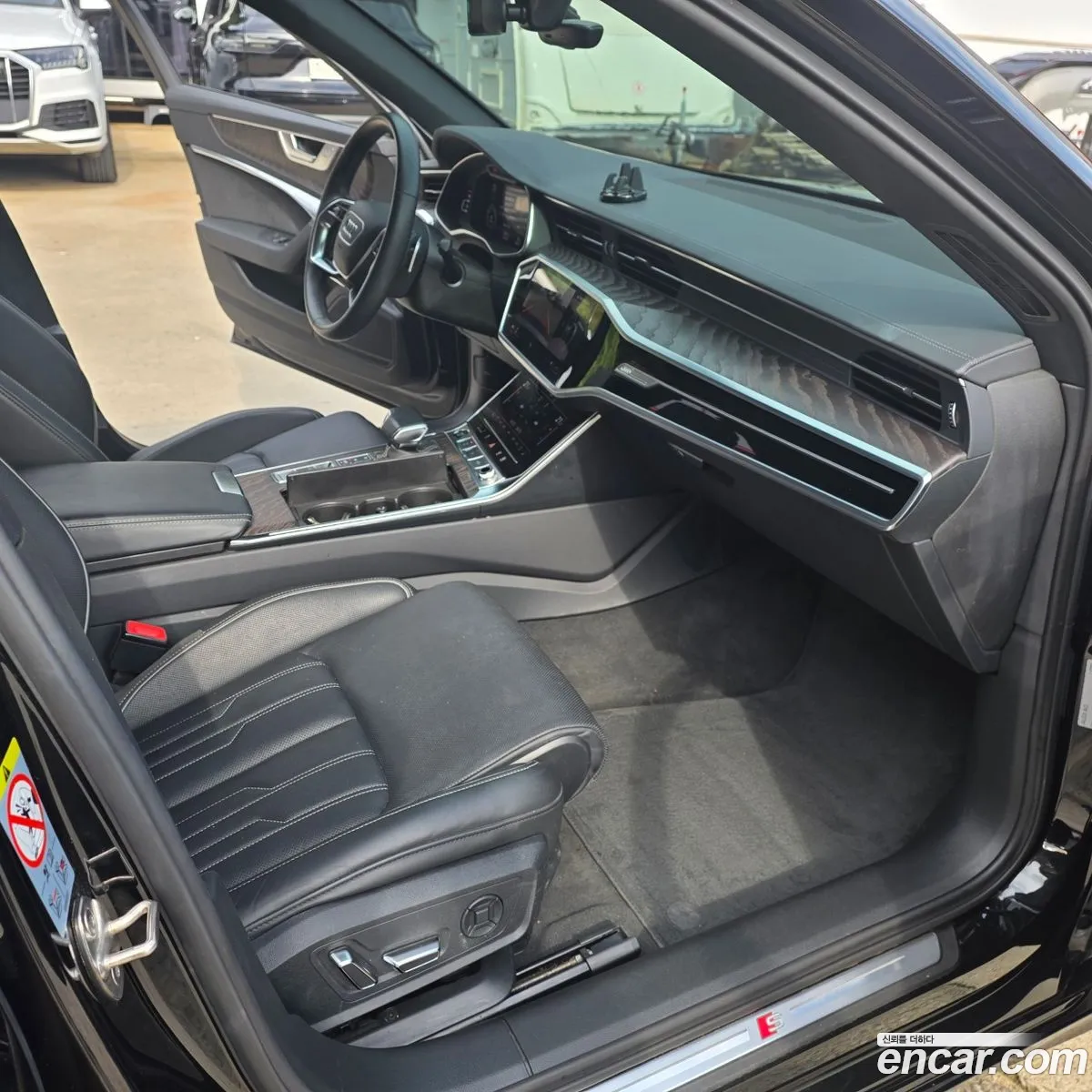 Audi A6 2022 — 2