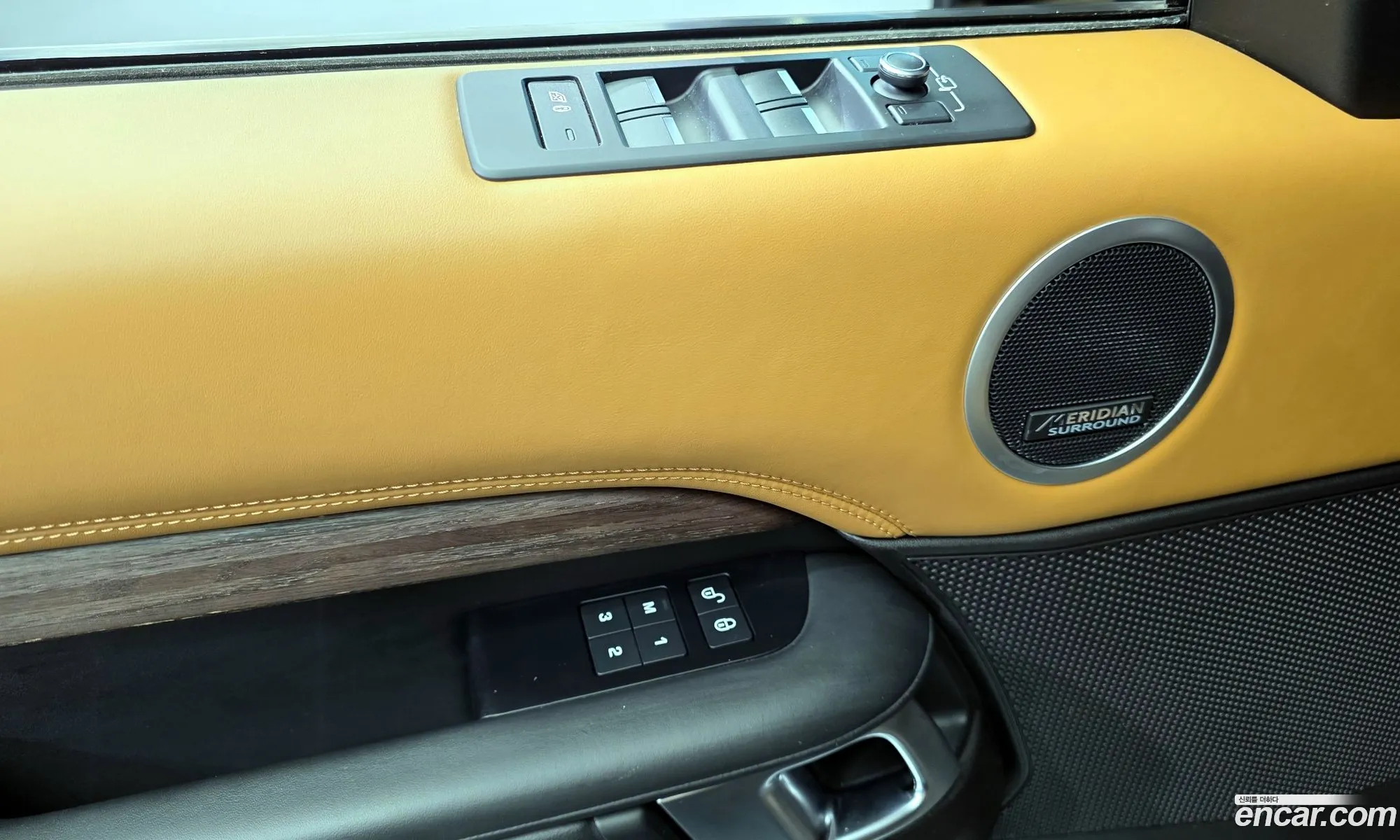 Land Rover Discovery 5 2019 — 4
