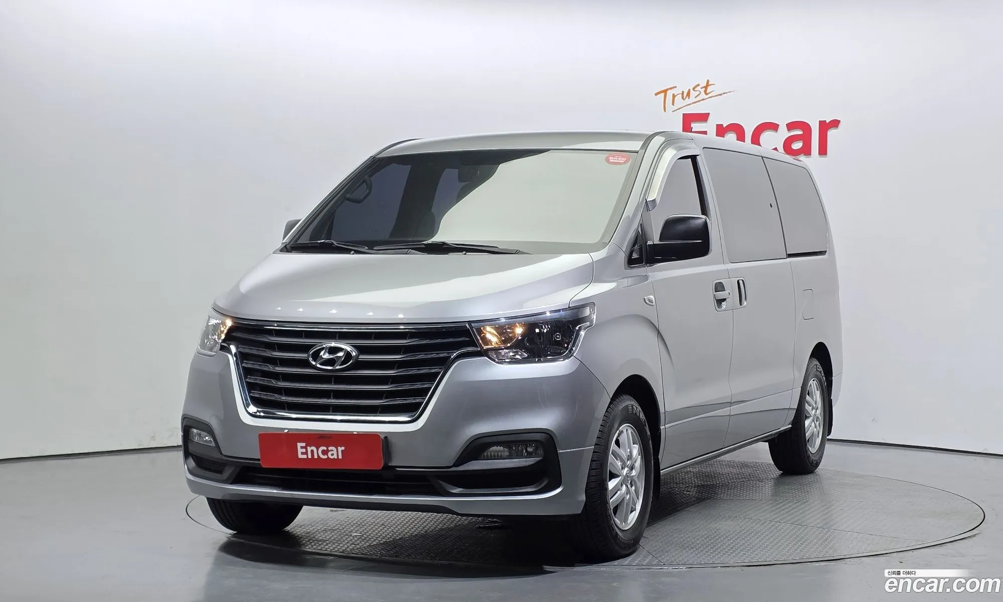 Hyundai Grand Starex 2020 — 20
