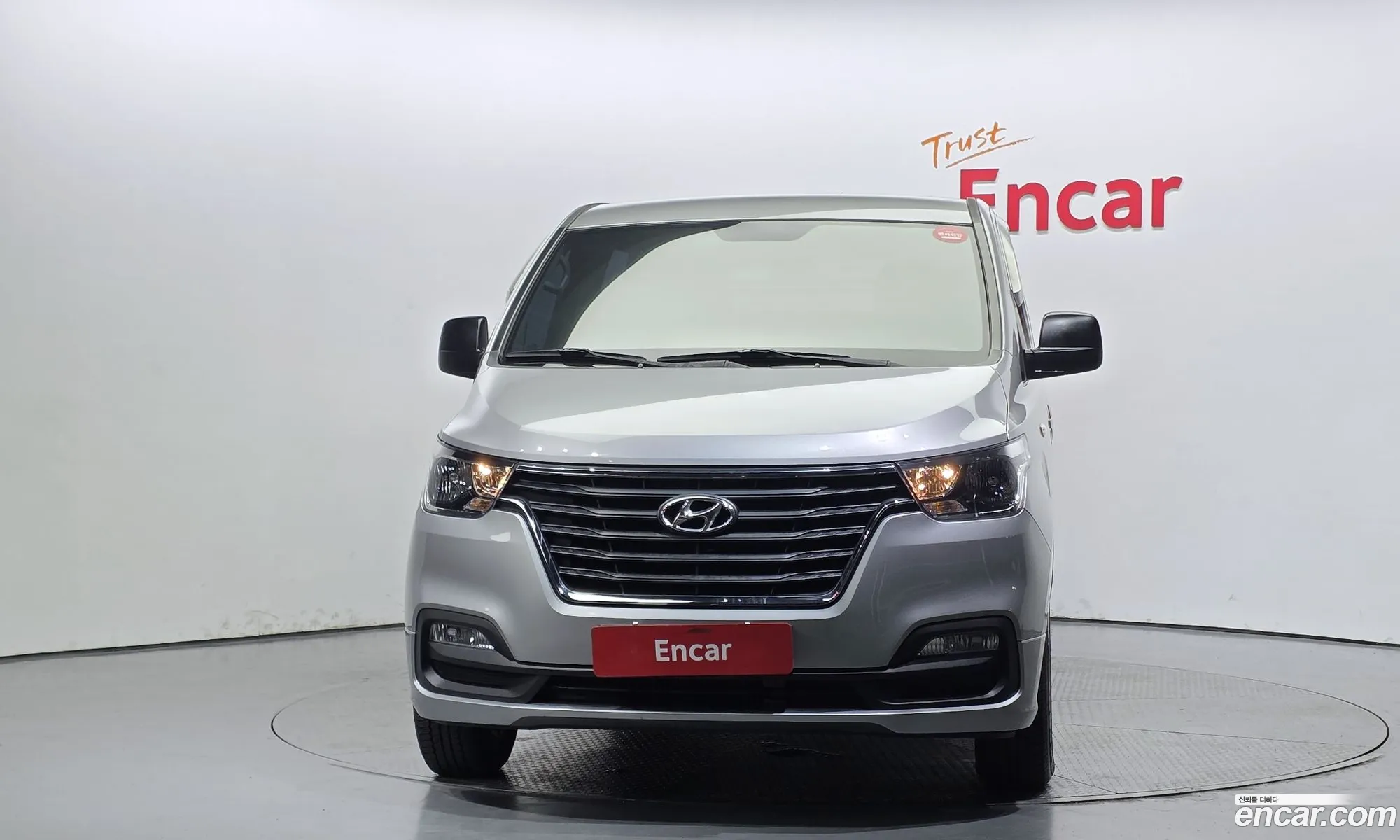 Hyundai Grand Starex 2020 — 11