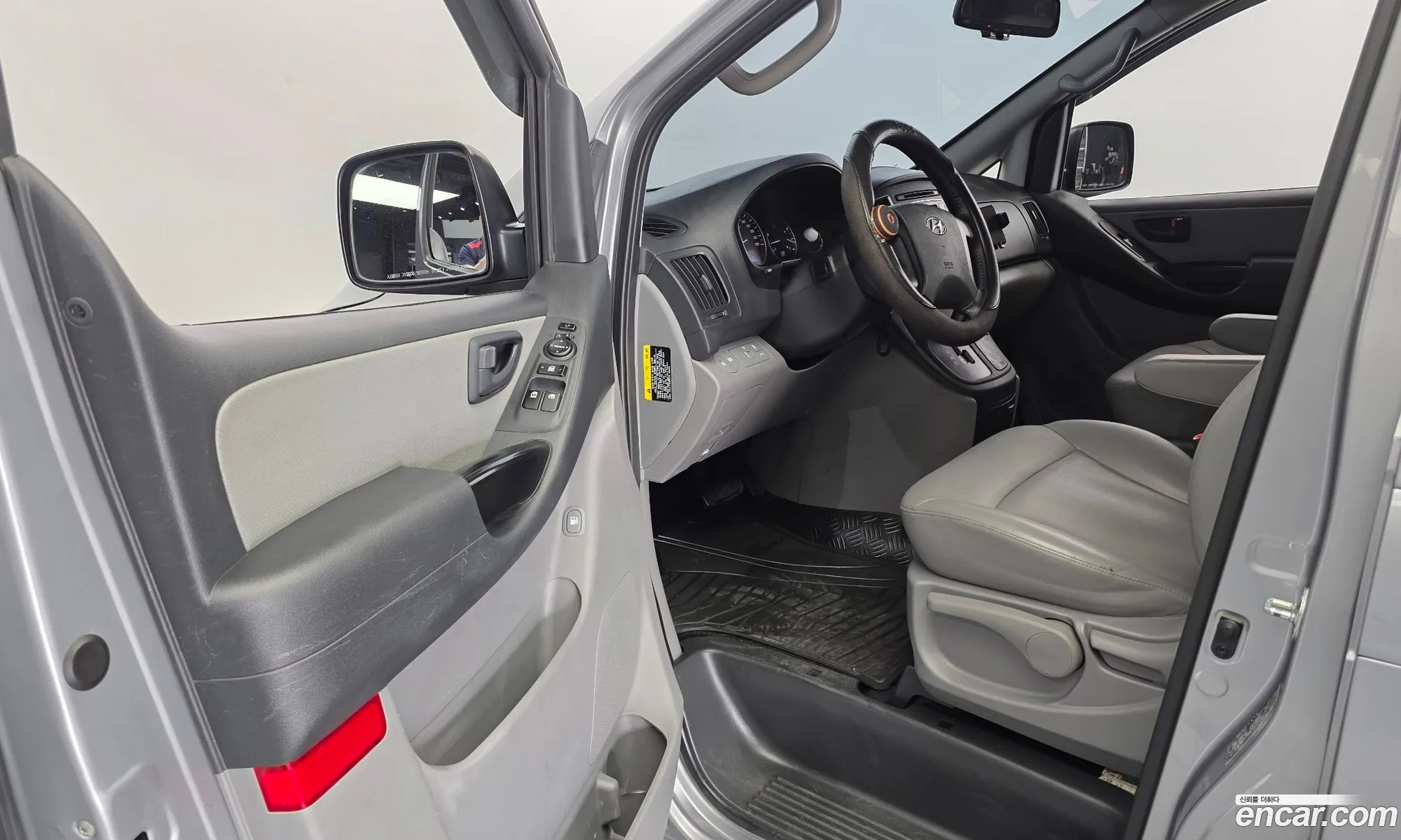 Hyundai Grand Starex 2020 — 3