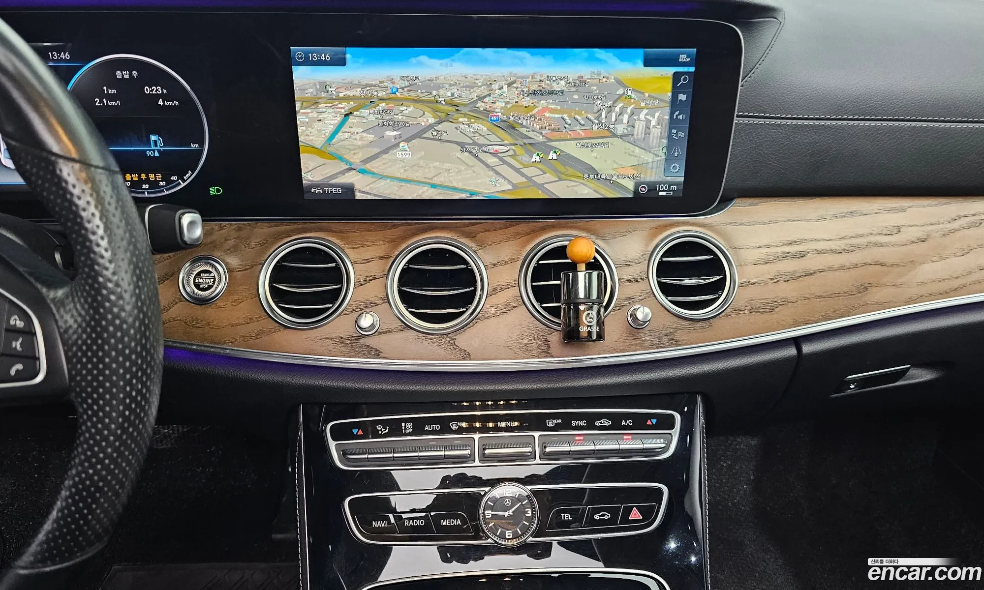 Mercedes-Benz E-Class W213 2018 WDDZF4JB2JA421409 — 5
