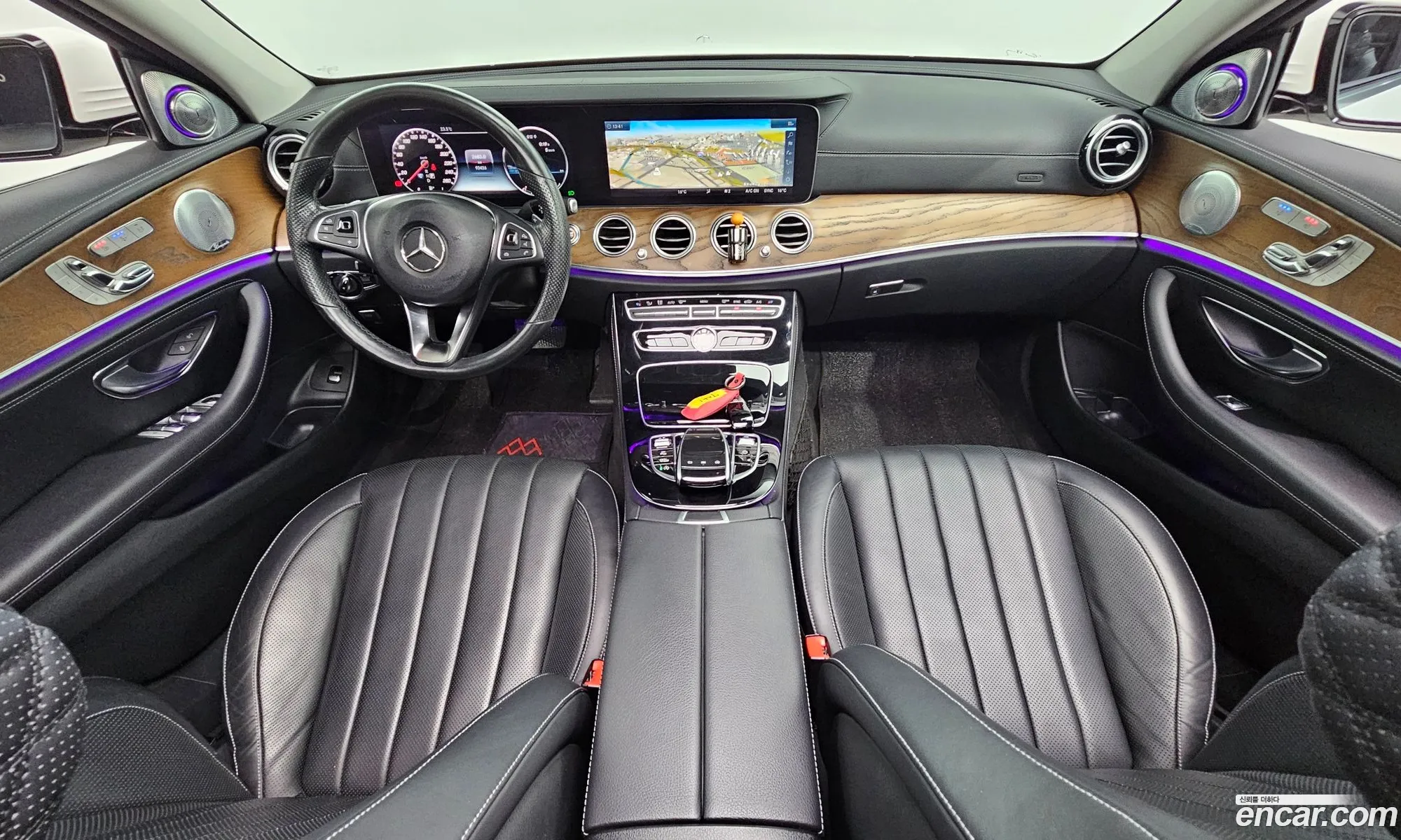 Mercedes-Benz E-Class W213 2018 WDDZF4JB2JA421409 — 9