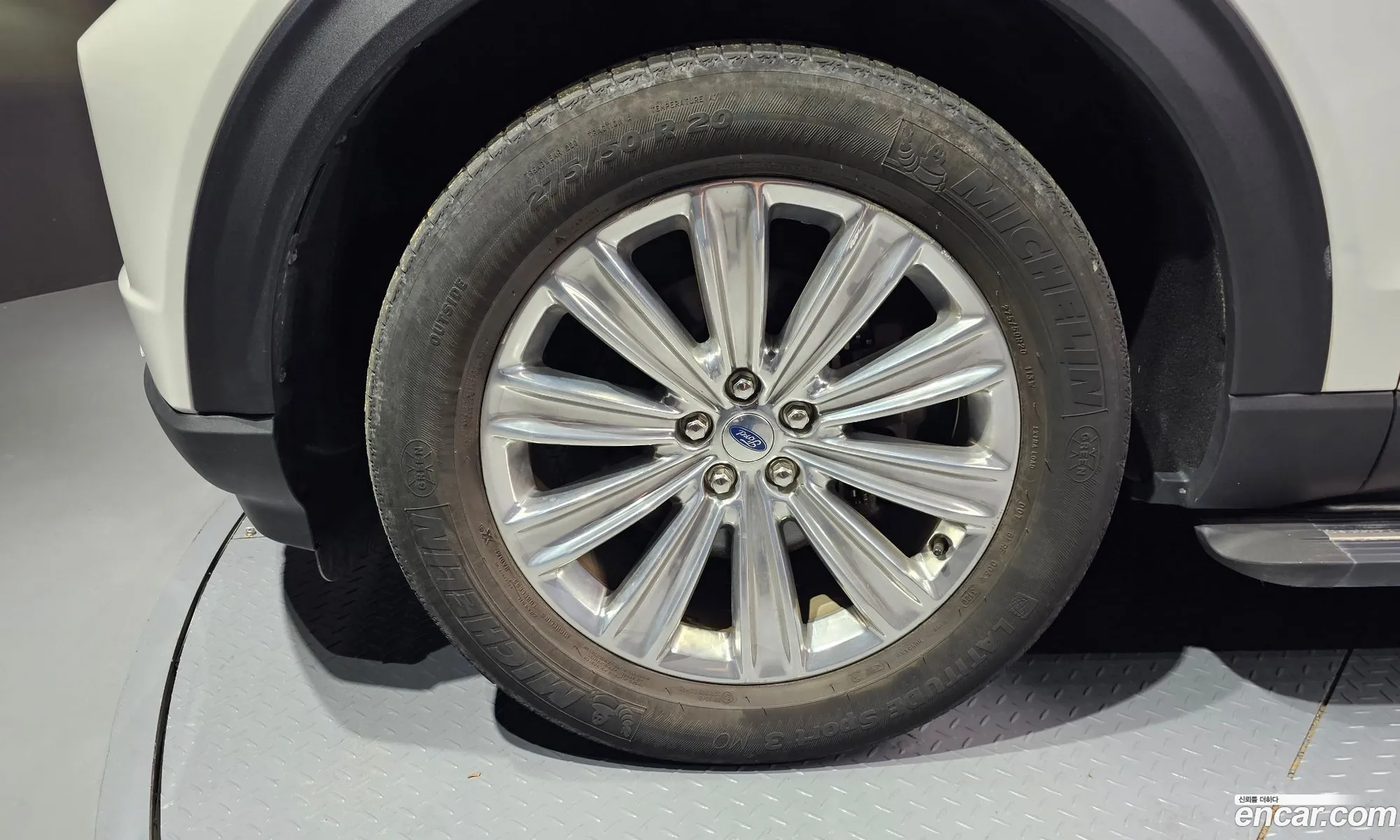Ford Explorer 6th Gen 2020 1FMSK8FH2LGC17457 — 13