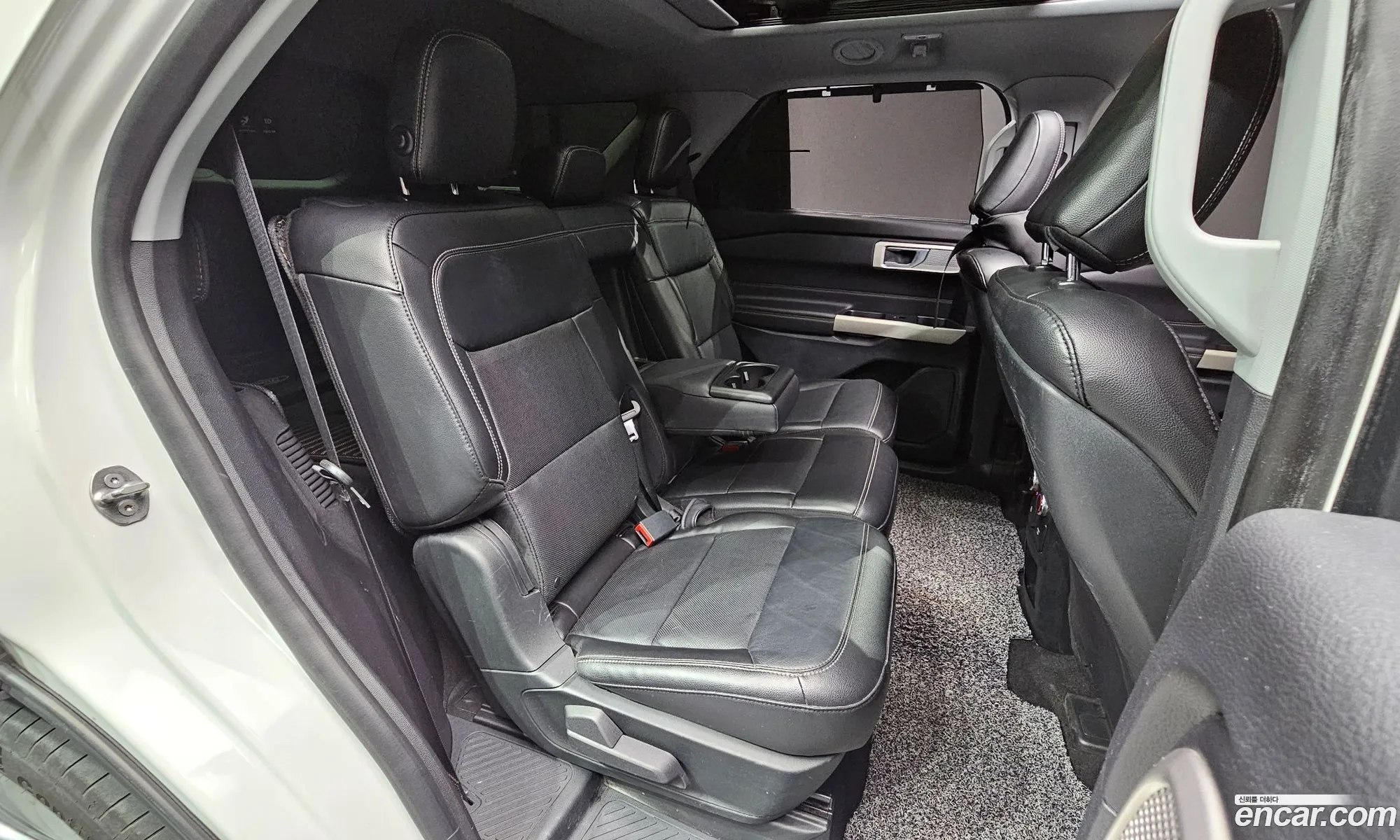 Ford Explorer 6th Gen 2020 1FMSK8FH2LGC17457 — 5