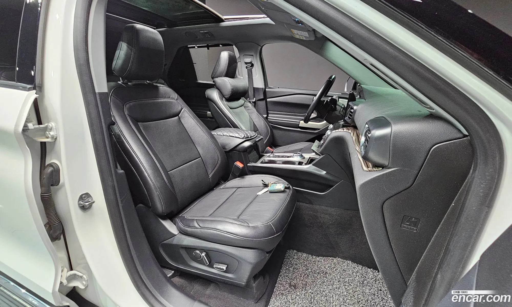 Ford Explorer 6th Gen 2020 1FMSK8FH2LGC17457 — 14