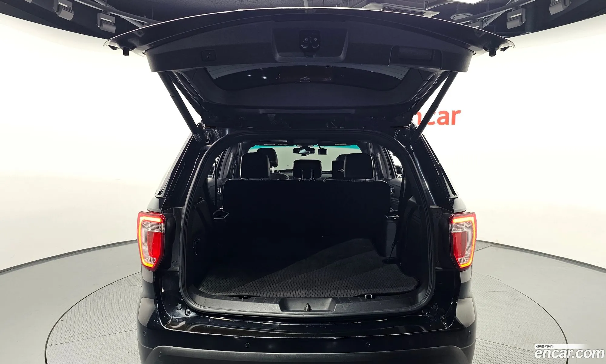 Ford Explorer 2016 1FM5K8FH8GGC18373 — 13