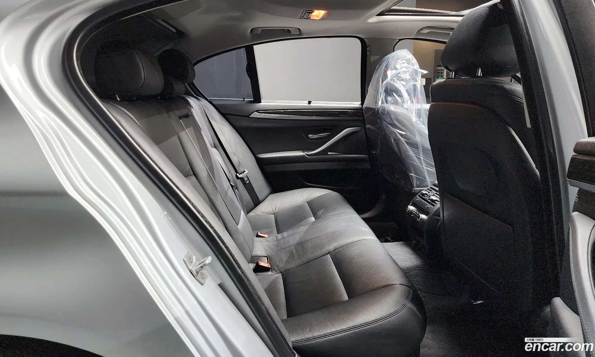 BMW 5 Series 2015 WBA5A7109FD817010 — 7