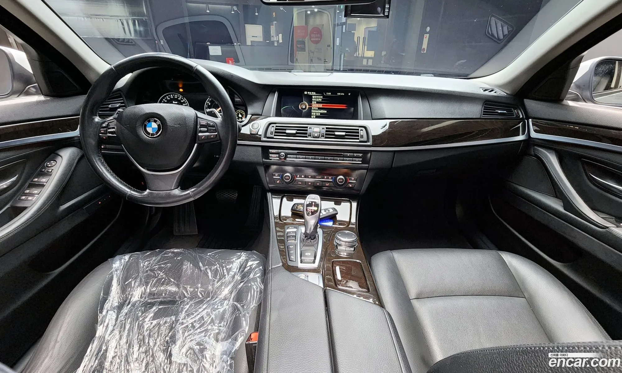 BMW 5 Series 2015 WBA5A7109FD817010 — 2