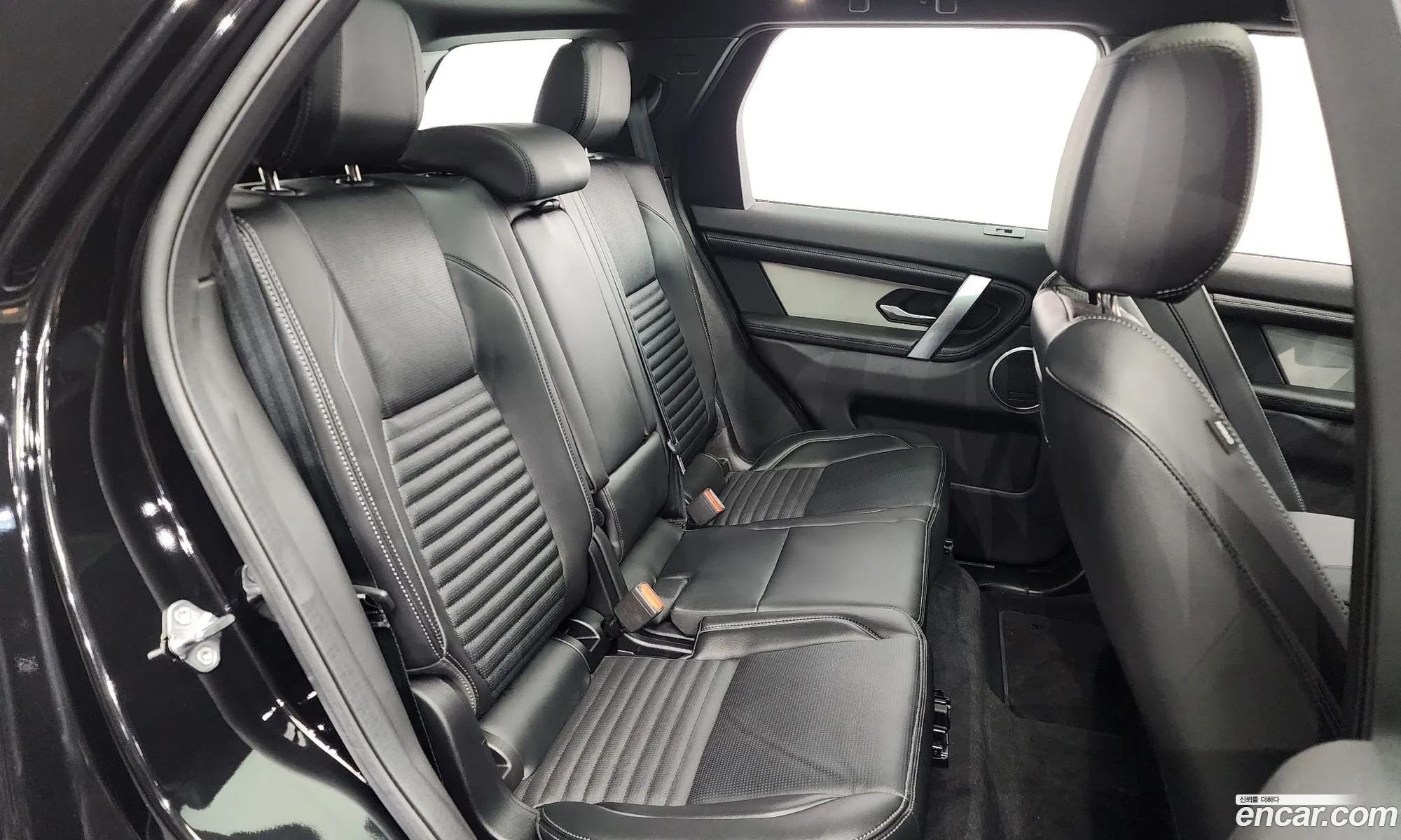 Land Rover Discovery Sport 2024 — 8