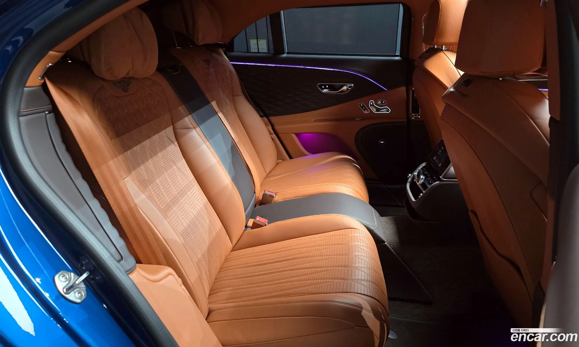 Bentley Flying Spur 2023 — 6