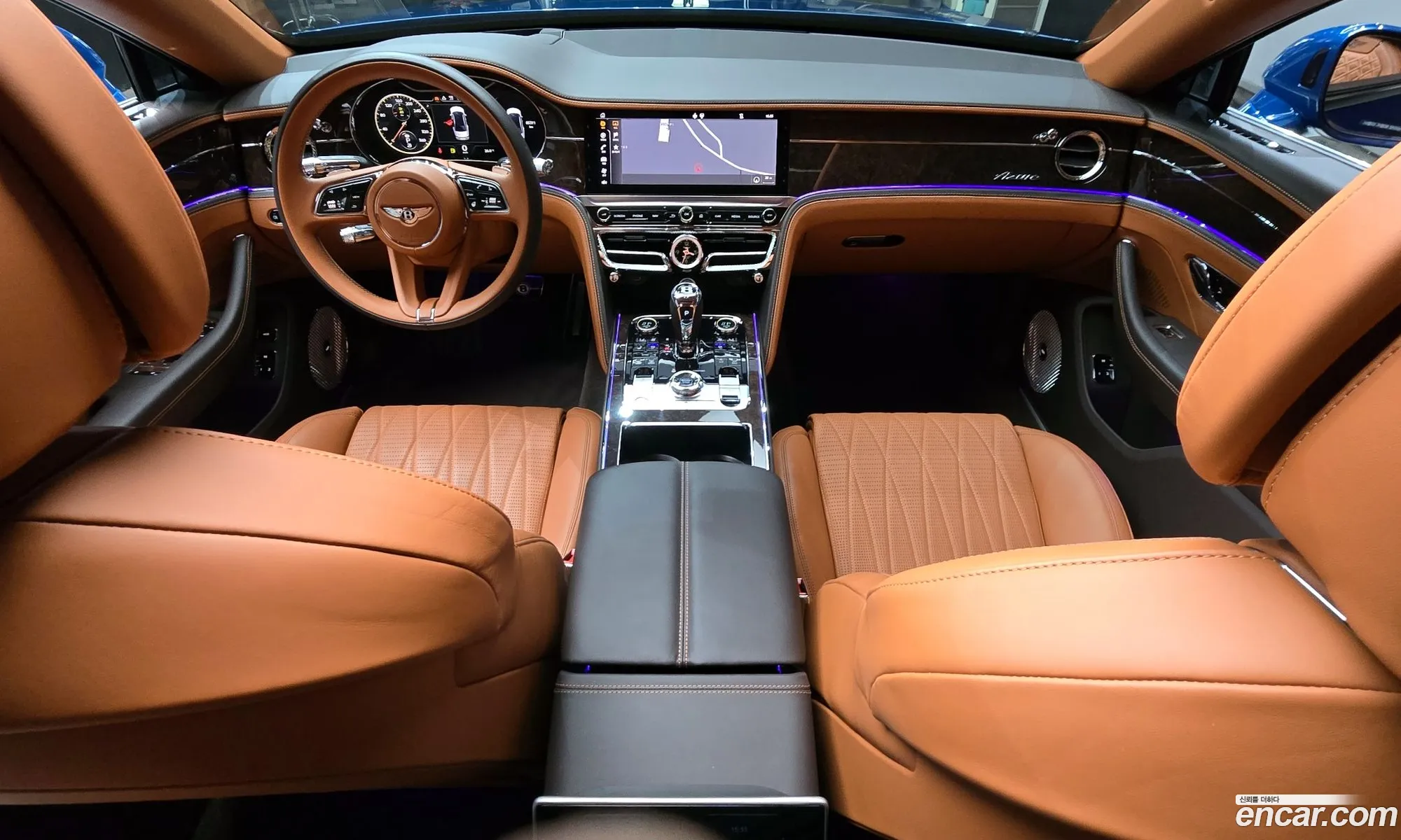 Bentley Flying Spur 2023 — 14