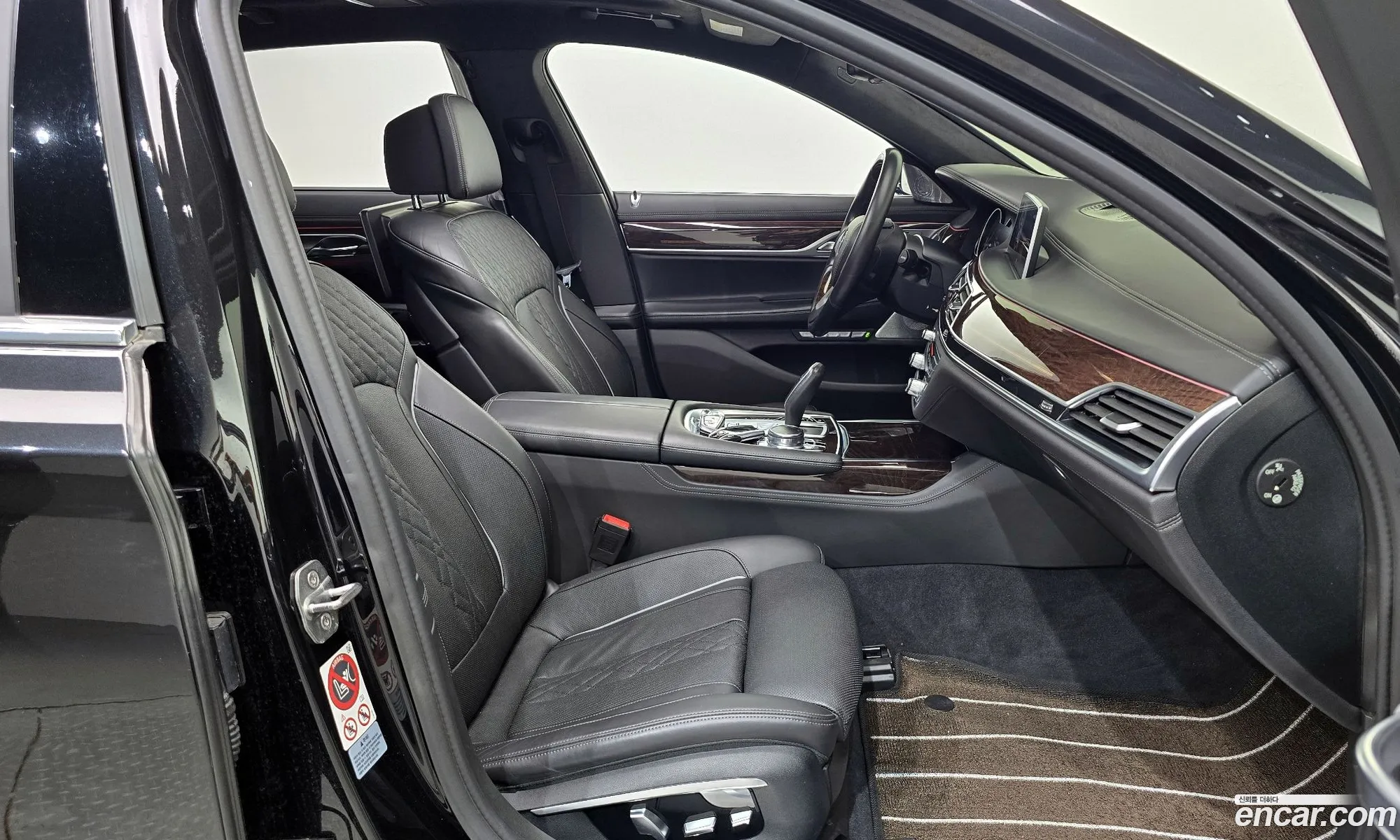 BMW 7 Series 2016 WBA7F2105GG524170 — 3