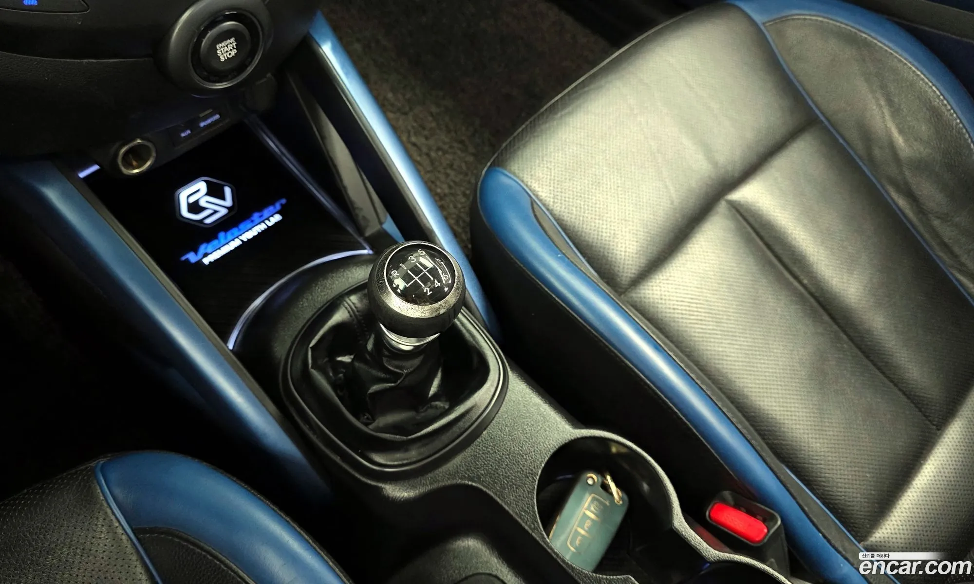 Hyundai Veloster 2013 — 11